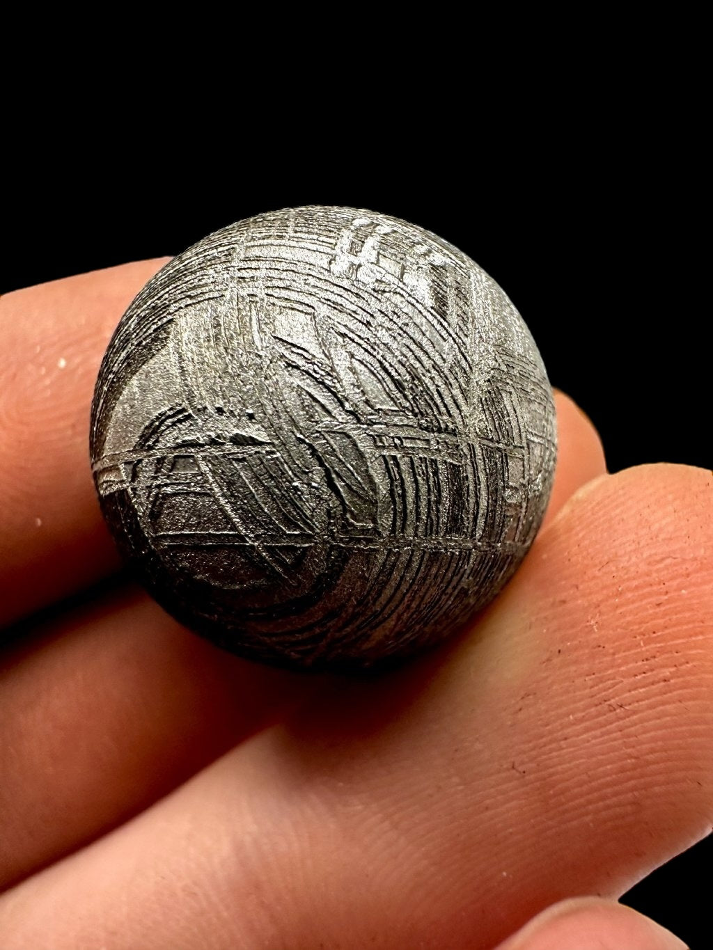 Meteorite Muonionalusta sphere 2 cm – Norrbotten, Sweden - MEMO02
