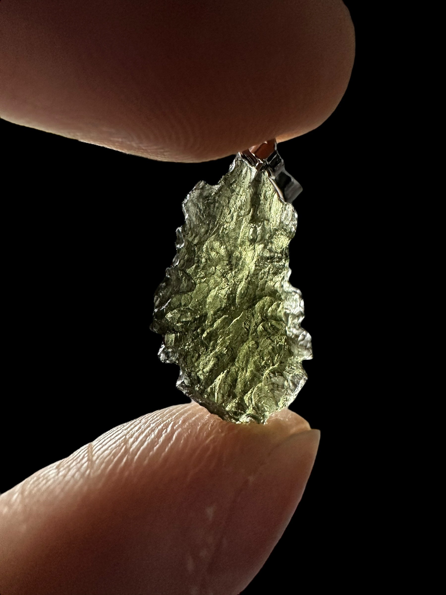 Moldavite pendant 1,2g - P/V413