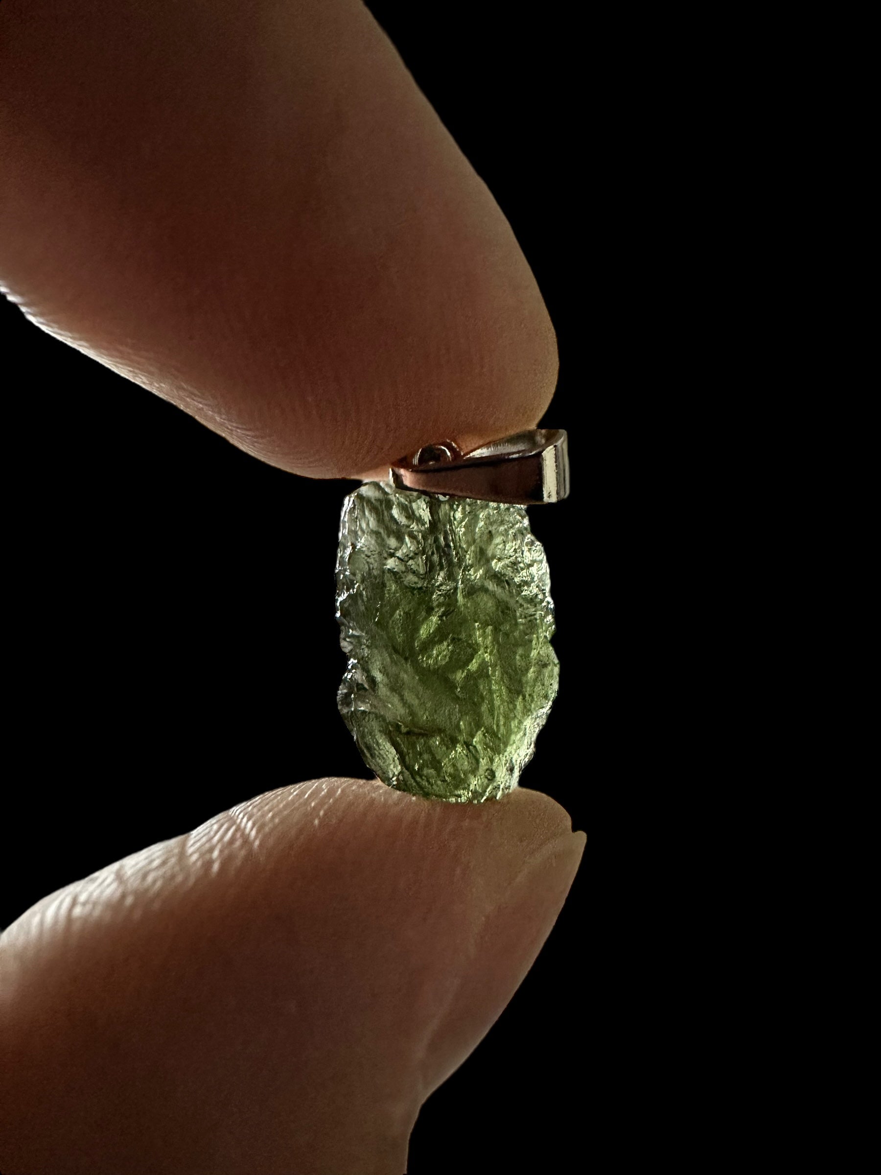 Moldavite pendant 1,3g - P/V448