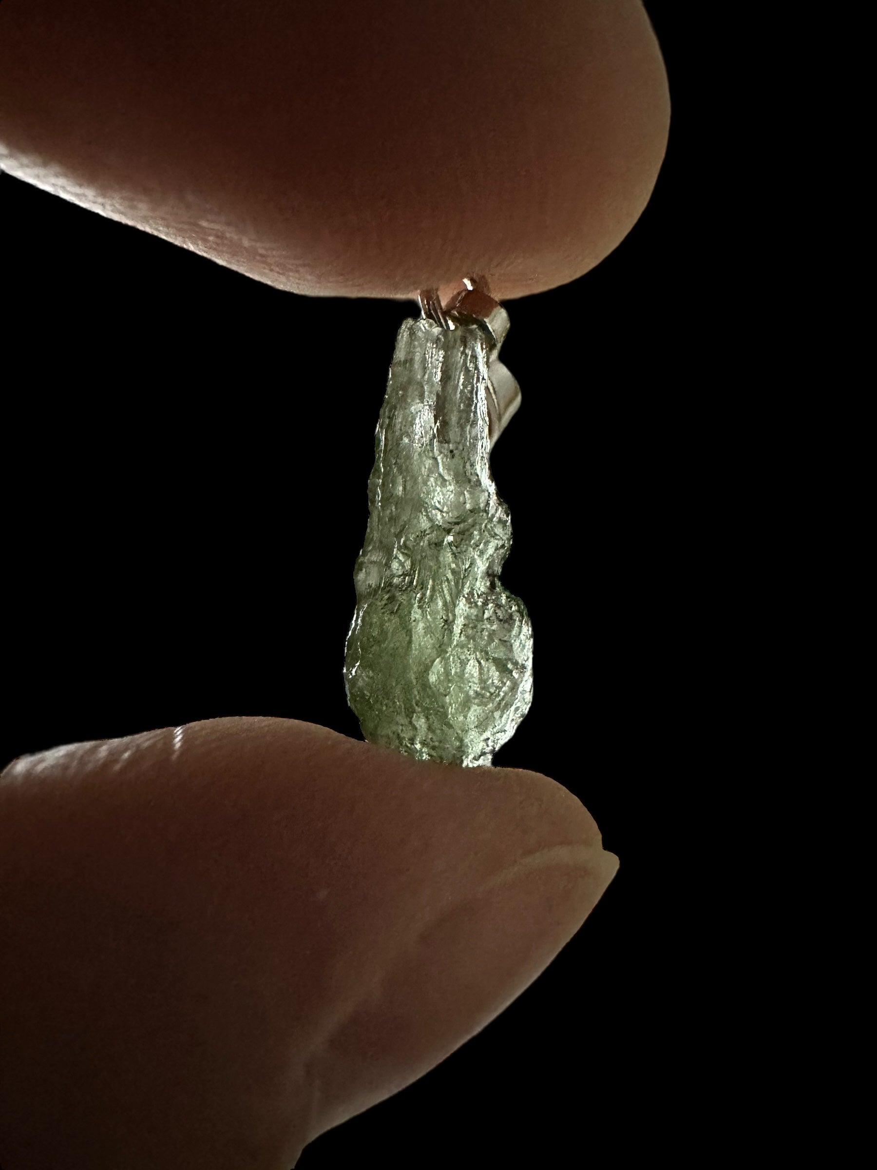Moldavite pendant 0,6g - P/V475