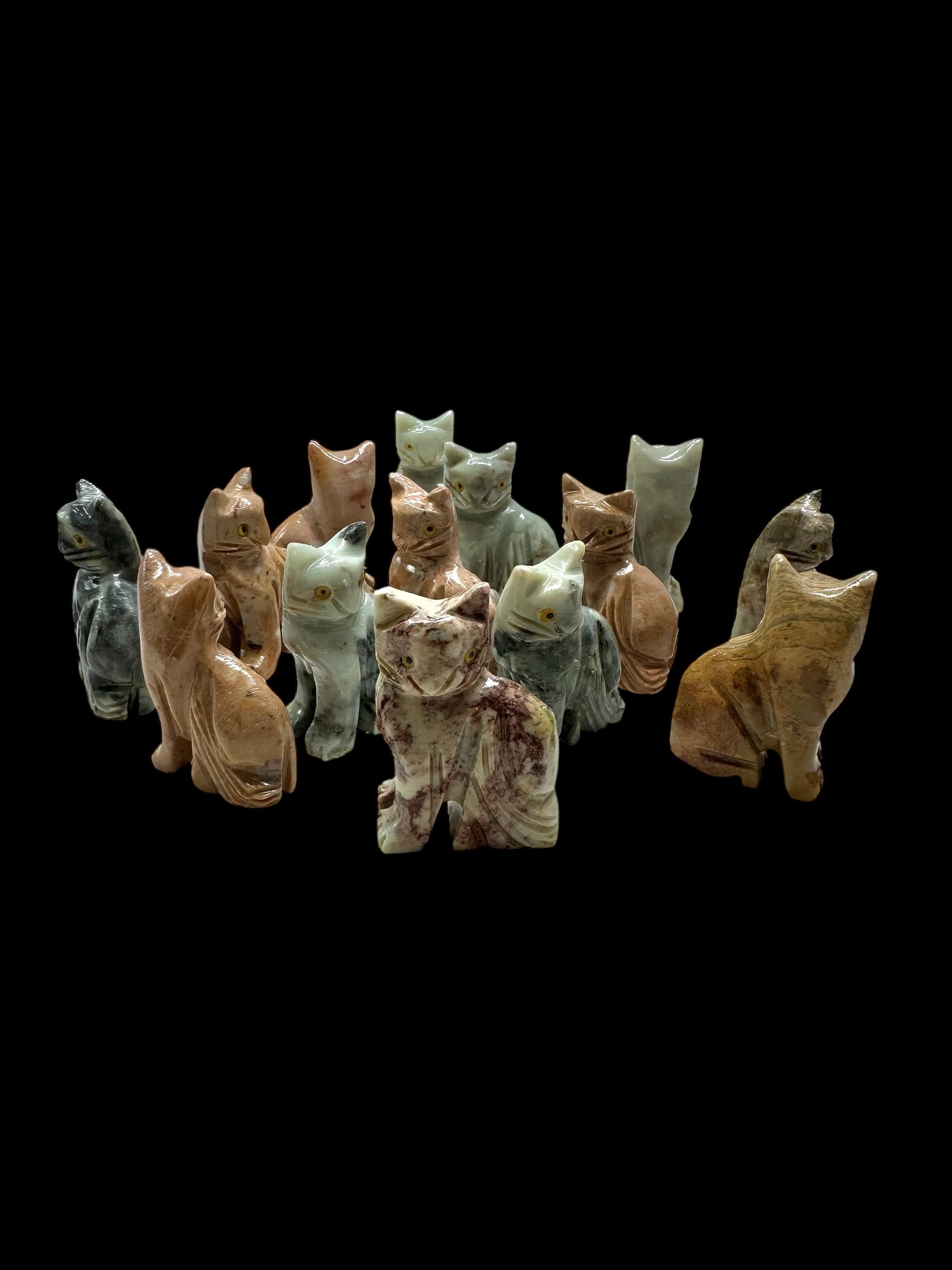 Animal made of soapstone – cat – random piece - ZV074