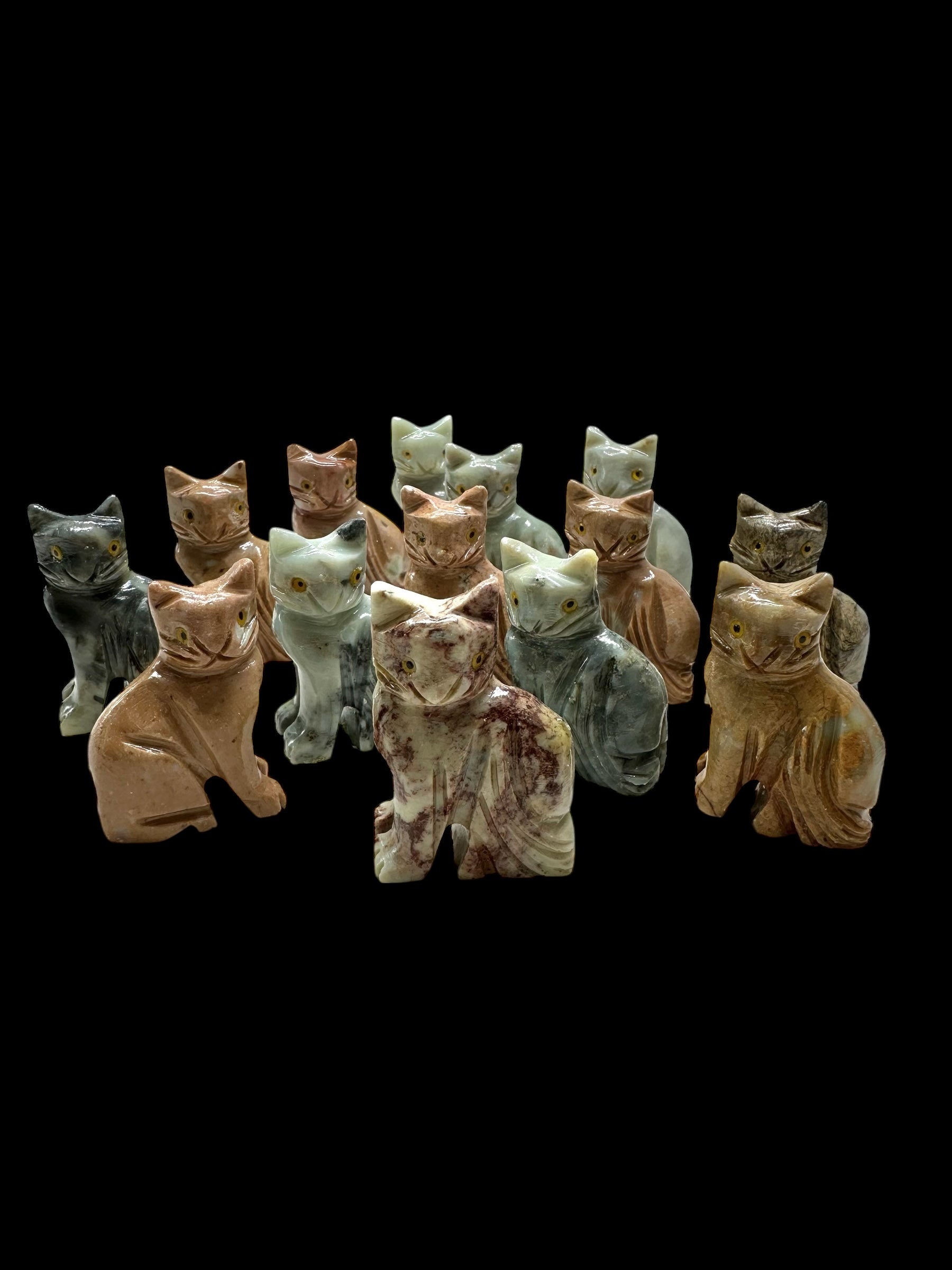 Animal made of soapstone – cat – random piece