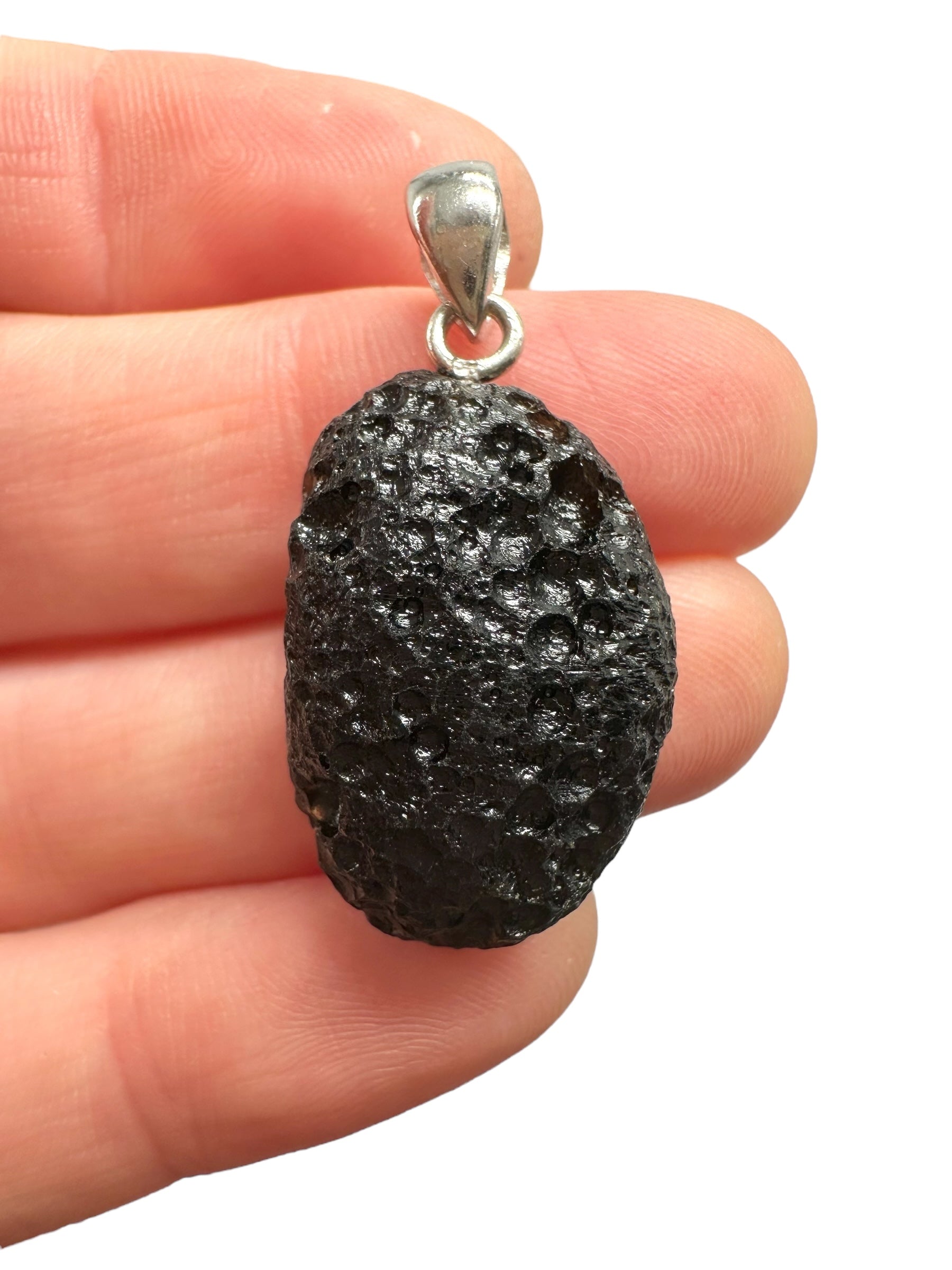 Silver indochinite pendant 4,2g