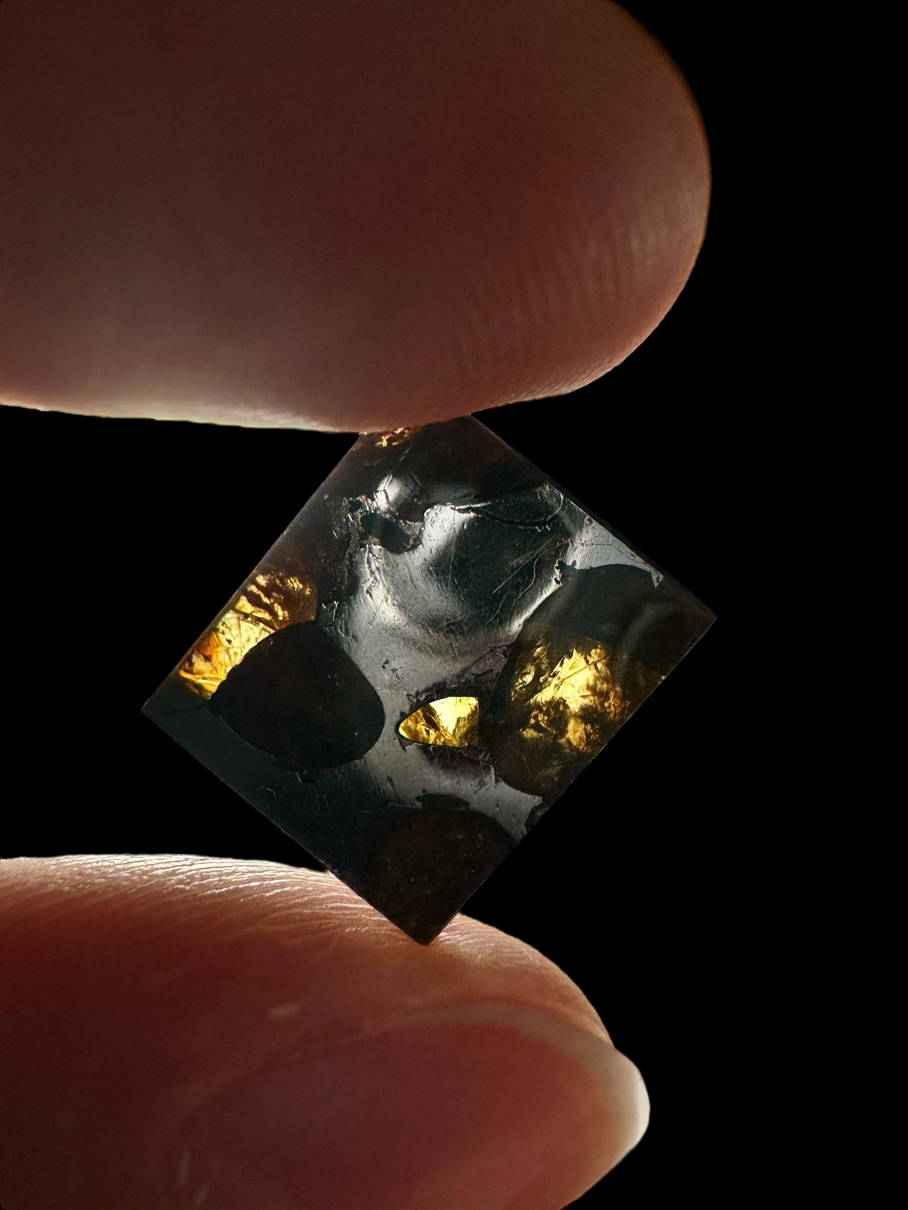 Meteorite Brahin 2,1g – Extra Quality – Belarus - MEBR24
