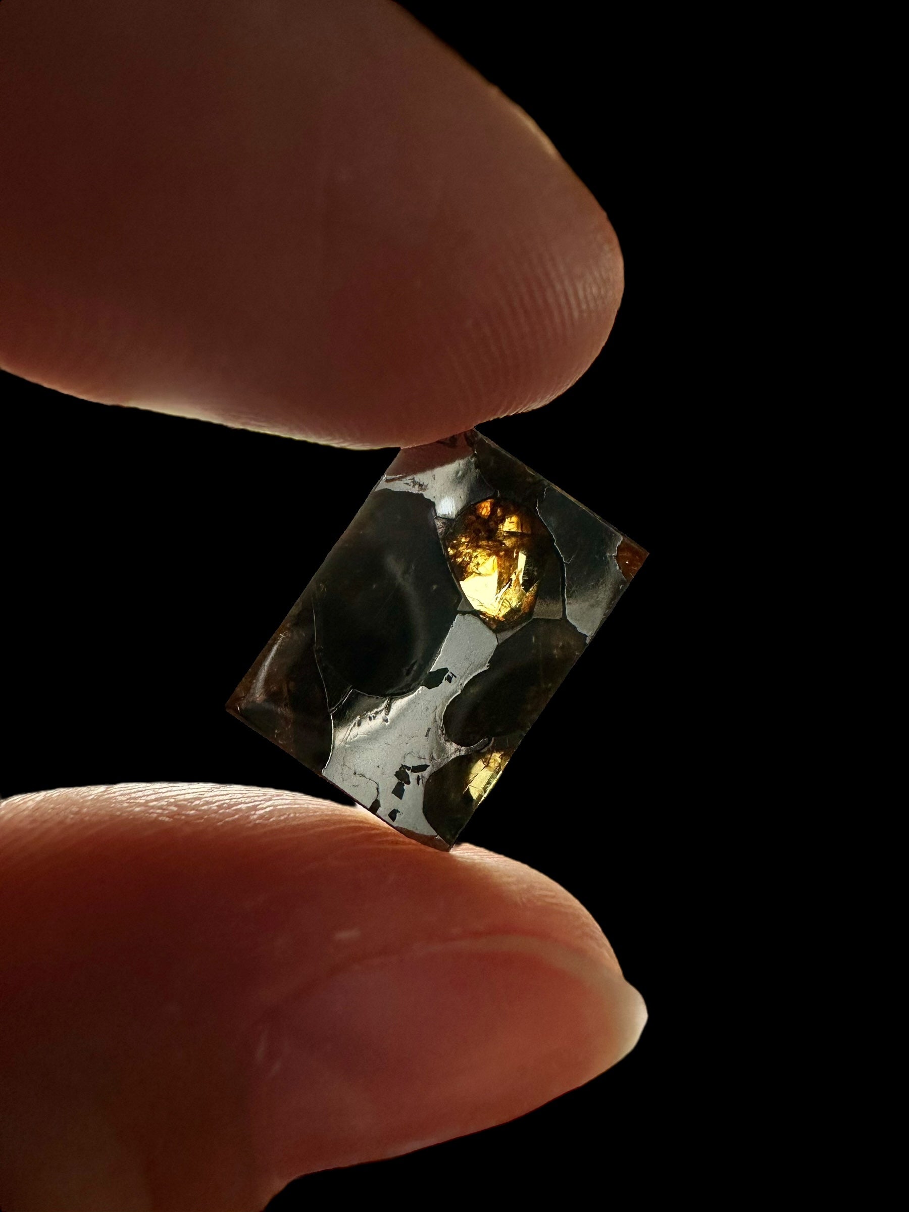 Meteorite Brahin 1,9g – Extra Quality – Belarus - MEBR26