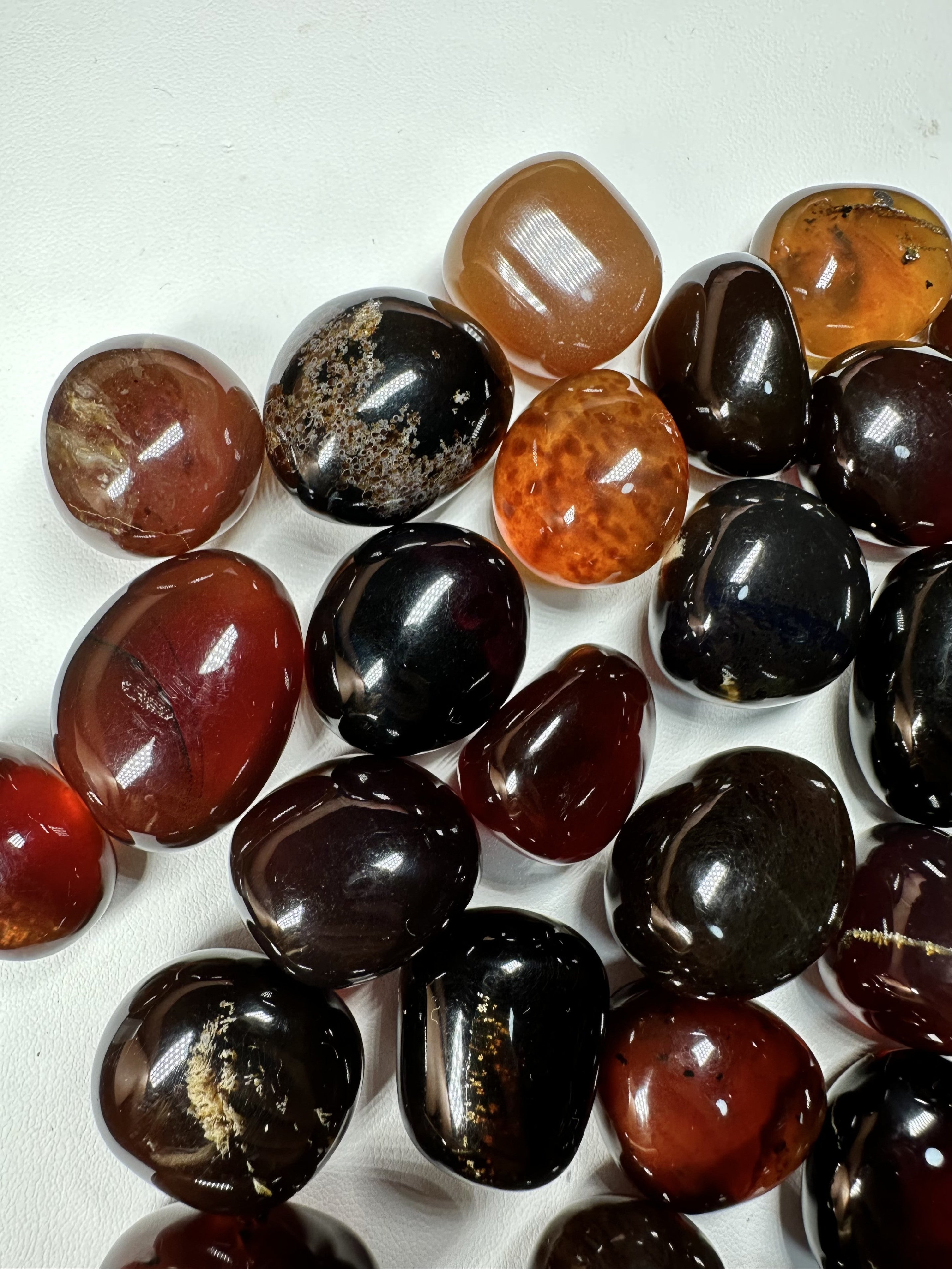 Tumbled amber – Indonesia – 200g / random selection - JVEL02