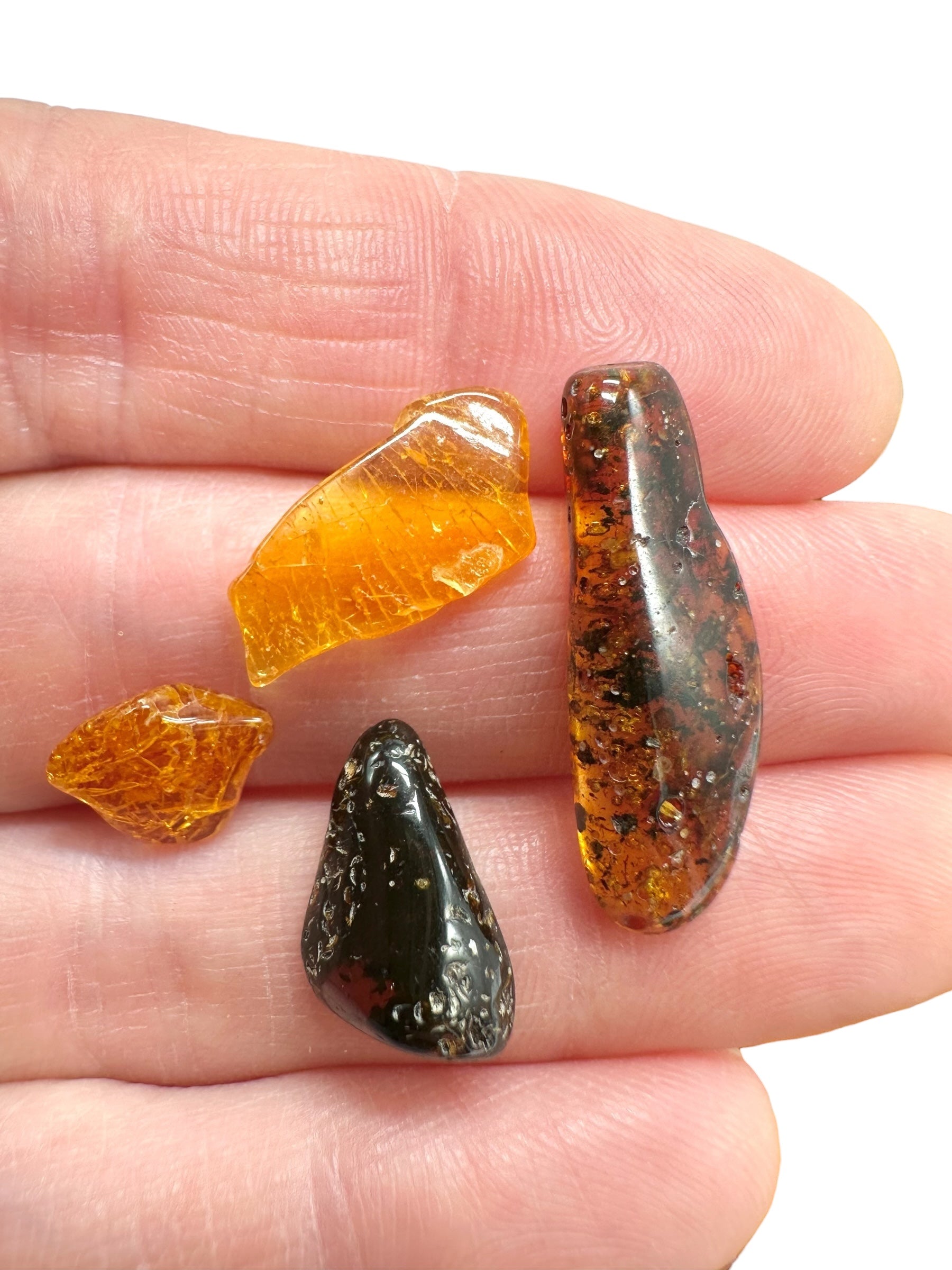 Amber (polished) – Lithuania – 1000g - XJ010