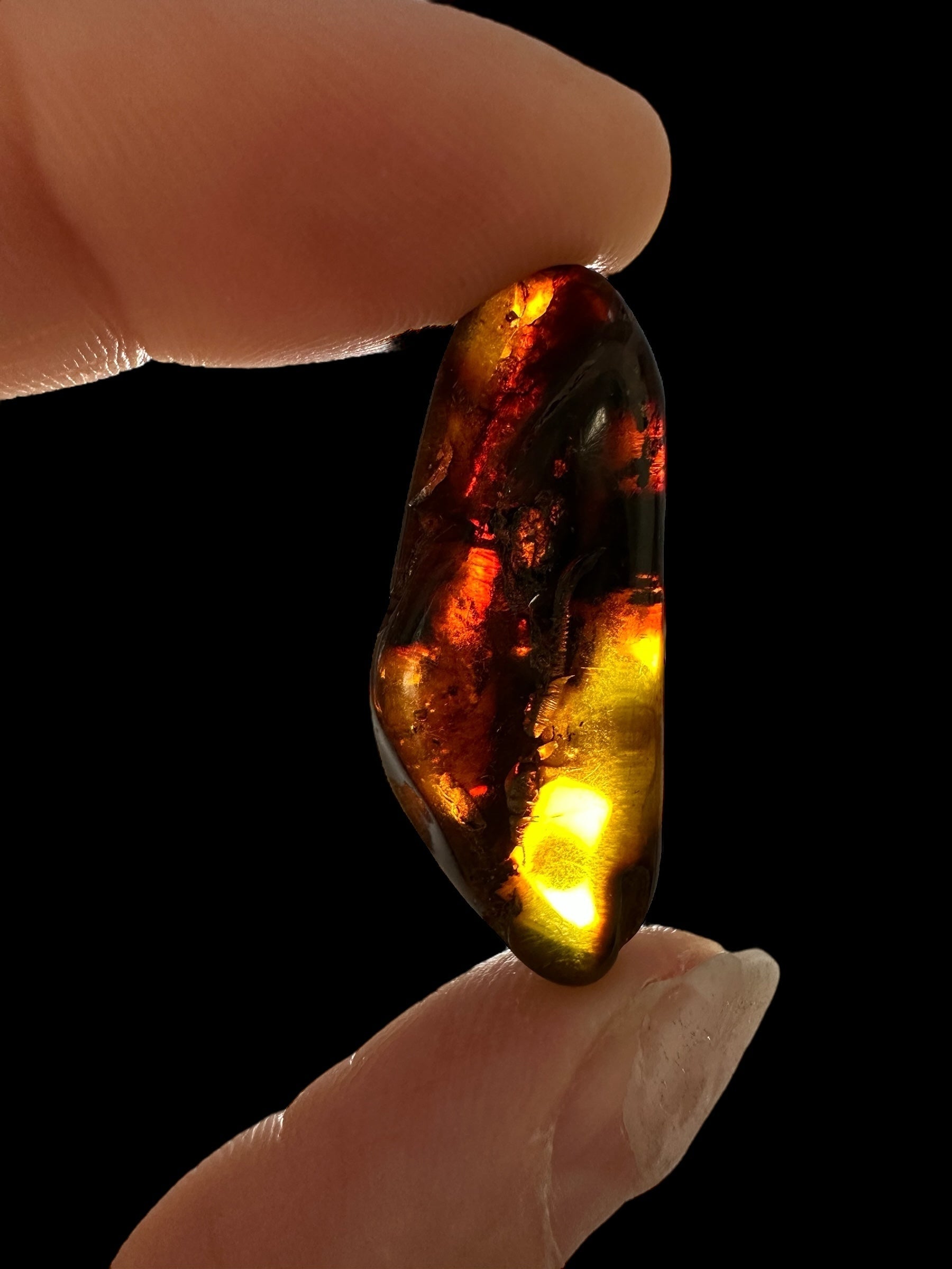 Amber 2,2g – Lithuania - JN617