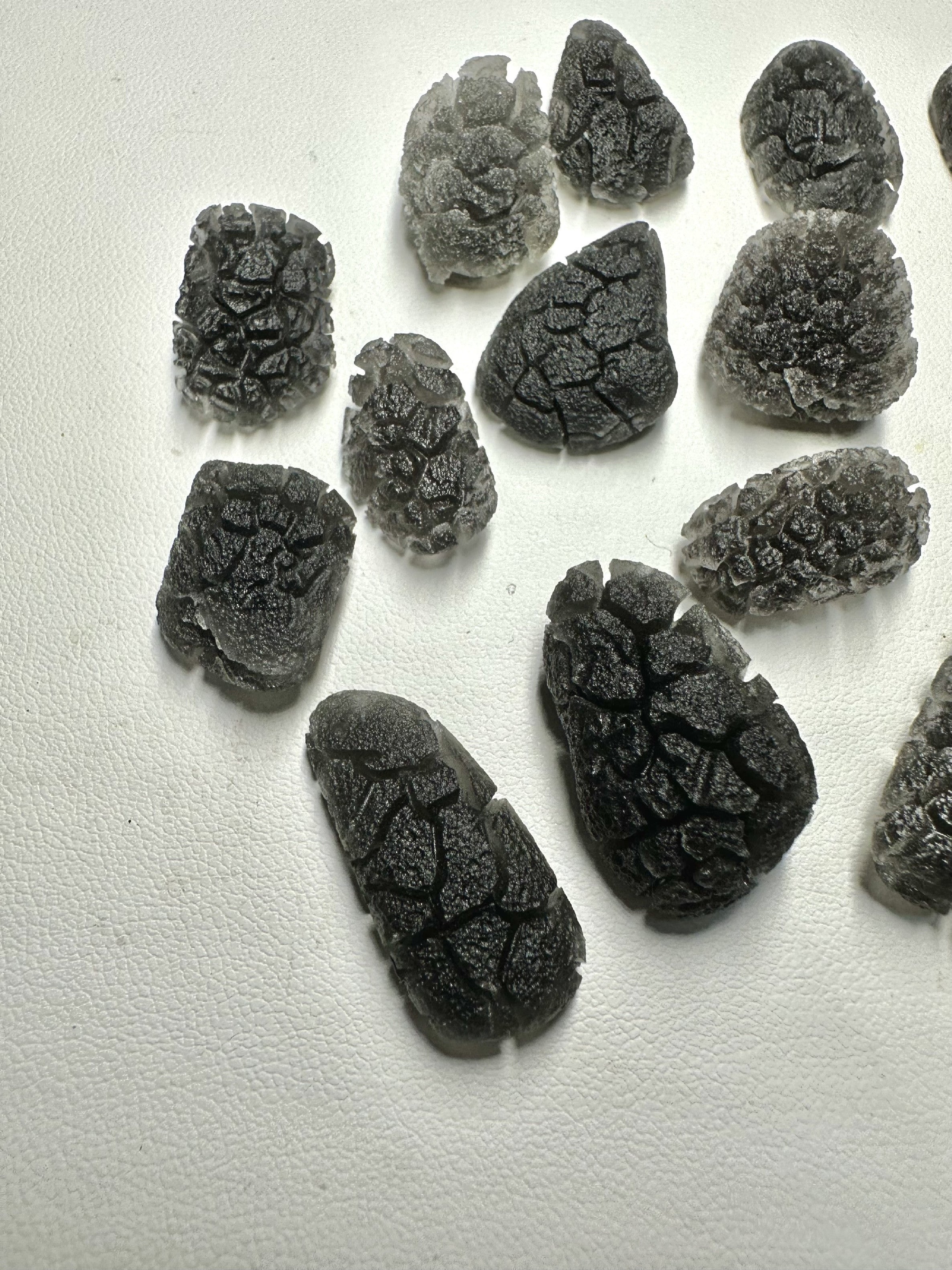 Carpathian obsidians 34,8g (Hedgehog) – Slovakia - OBJVEL5
