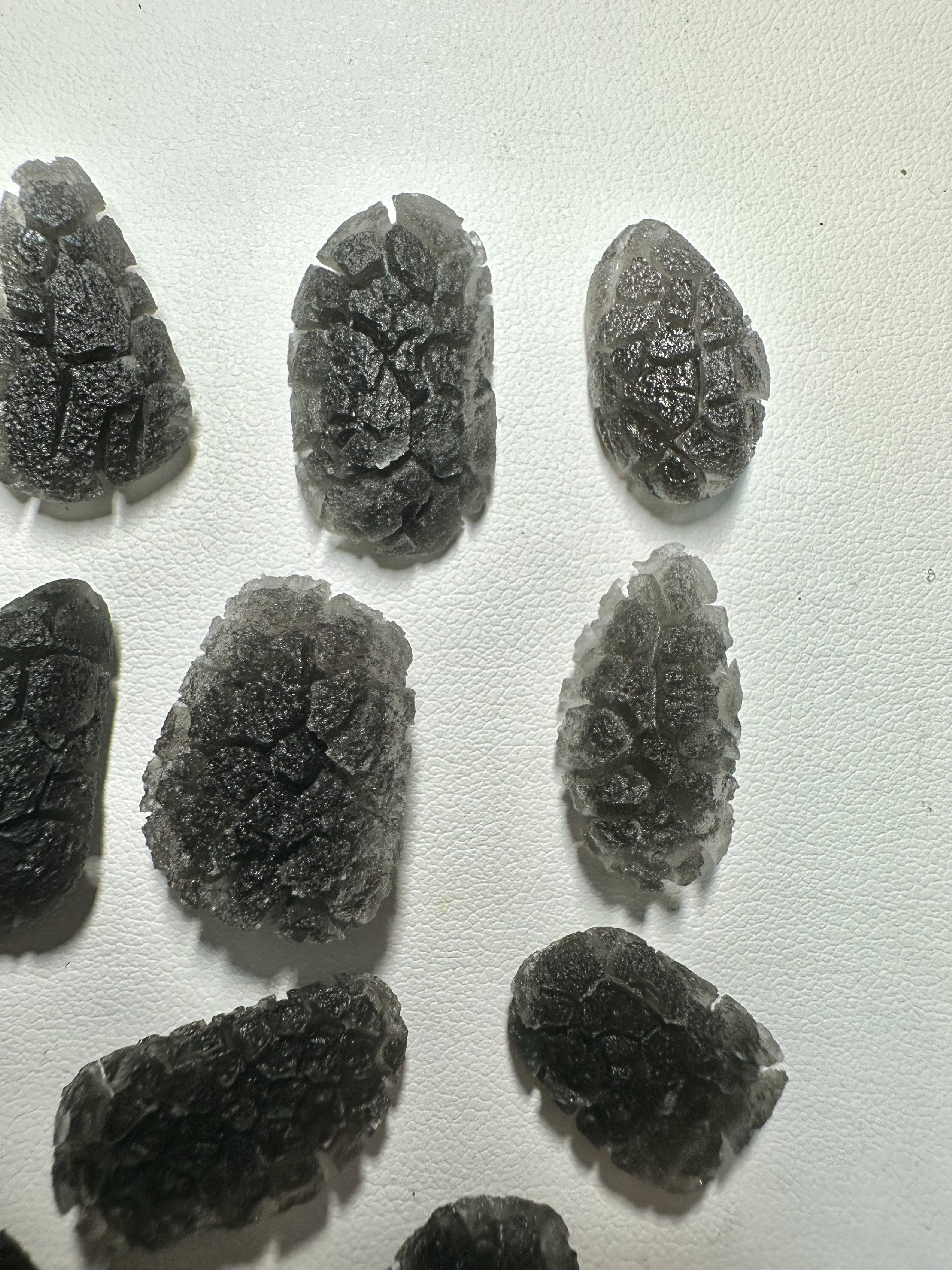 Carpathian obsidians 34,8g (Hedgehog) – Slovakia - OBJVEL5