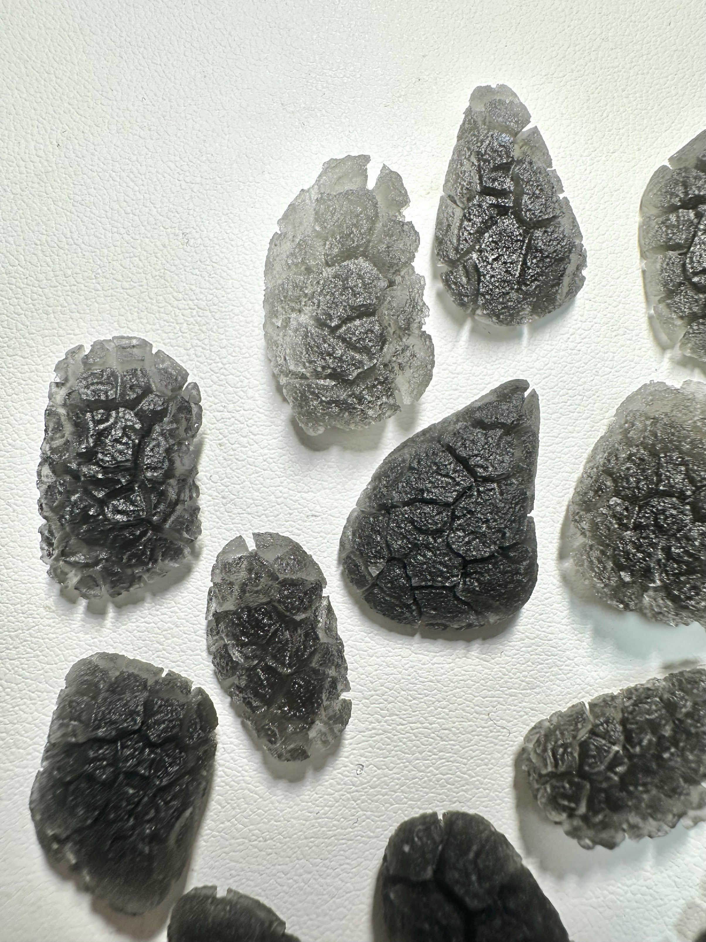 Carpathian obsidians 34,8g (Hedgehog) – Slovakia - OBJVEL5
