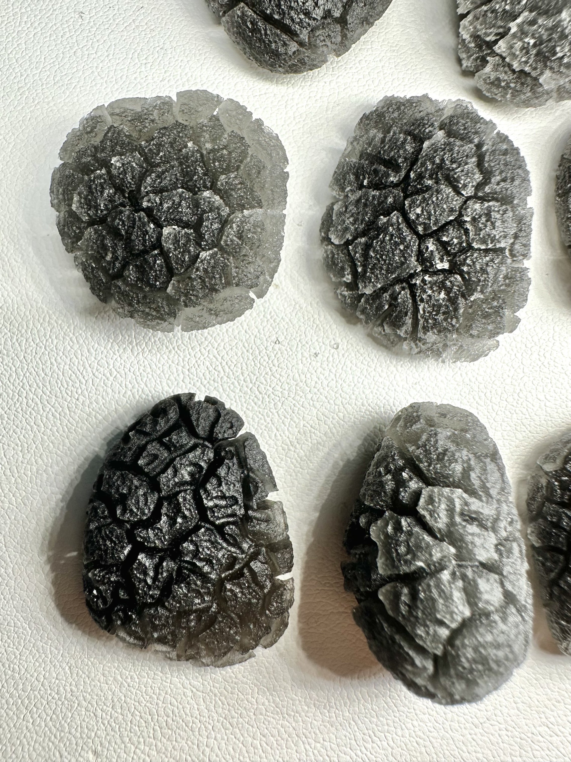 Slovak obsidian – Hedgehog – 47,5g - OBJVEL6