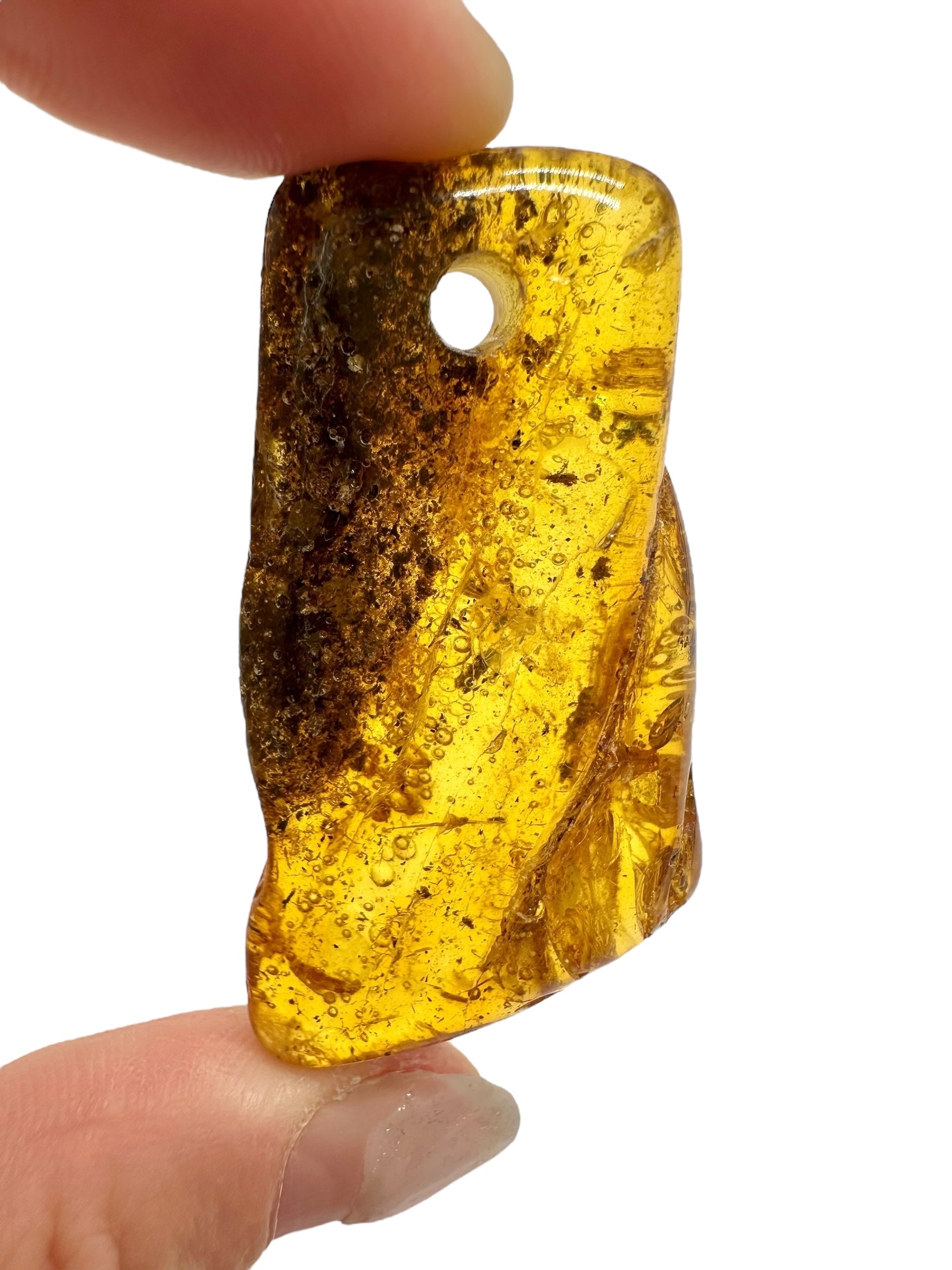 Amber with a drilled hole for hanging 7,8g – Lithuania - JND33