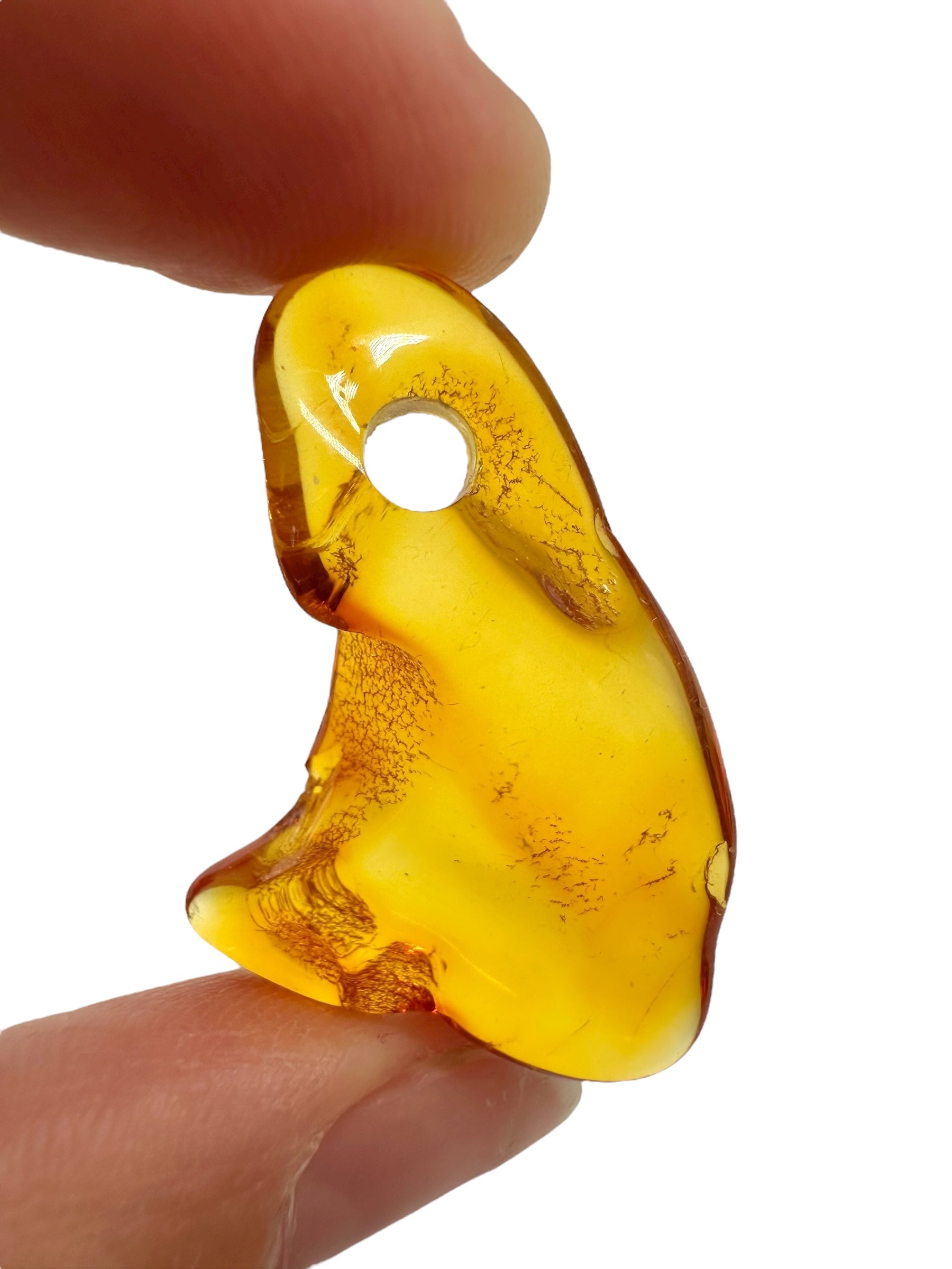 Amber with a drilled hole for hanging 2,1g – Lithuania - JND39