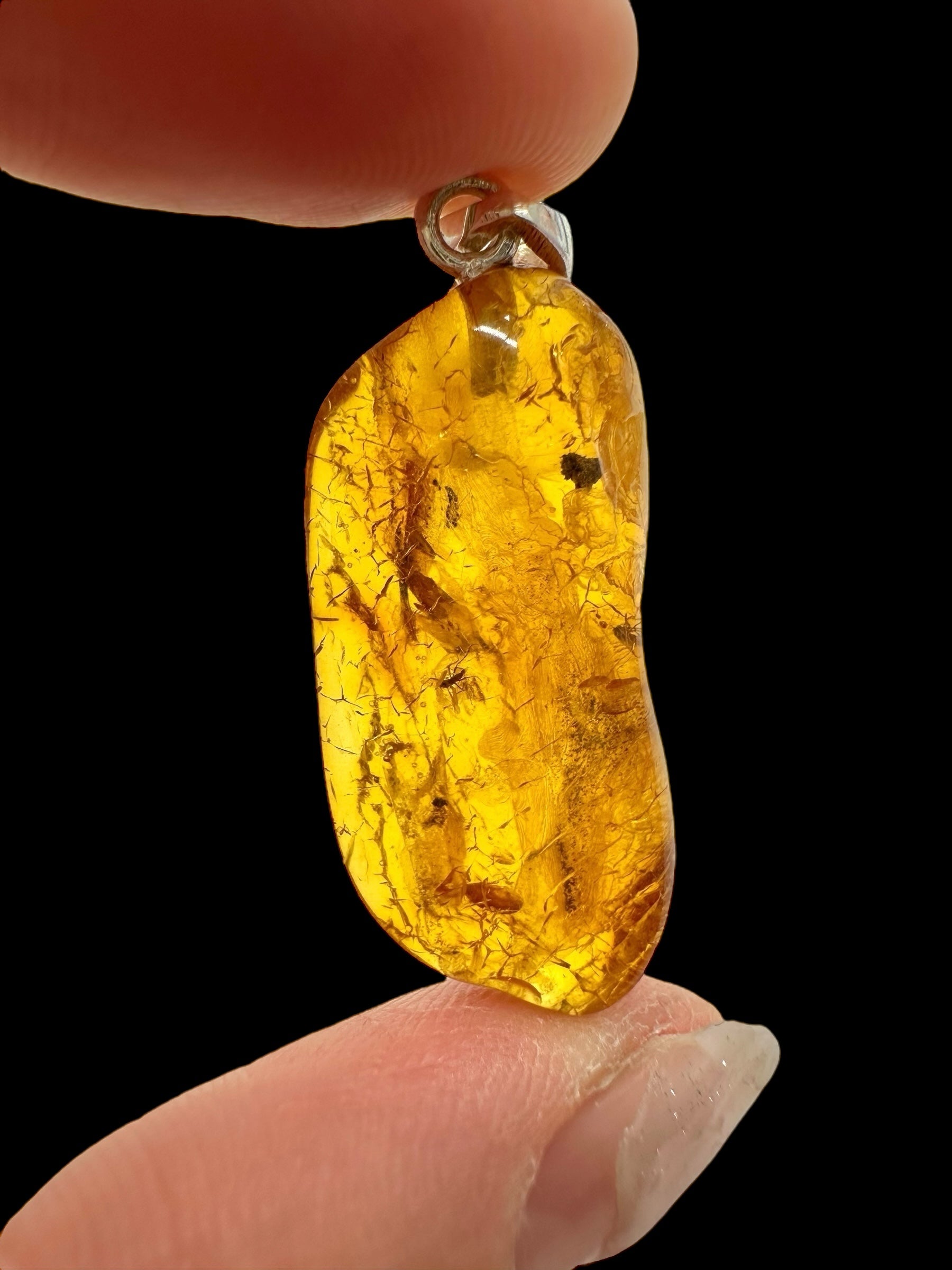 Silver amber pendant - SP/JN072