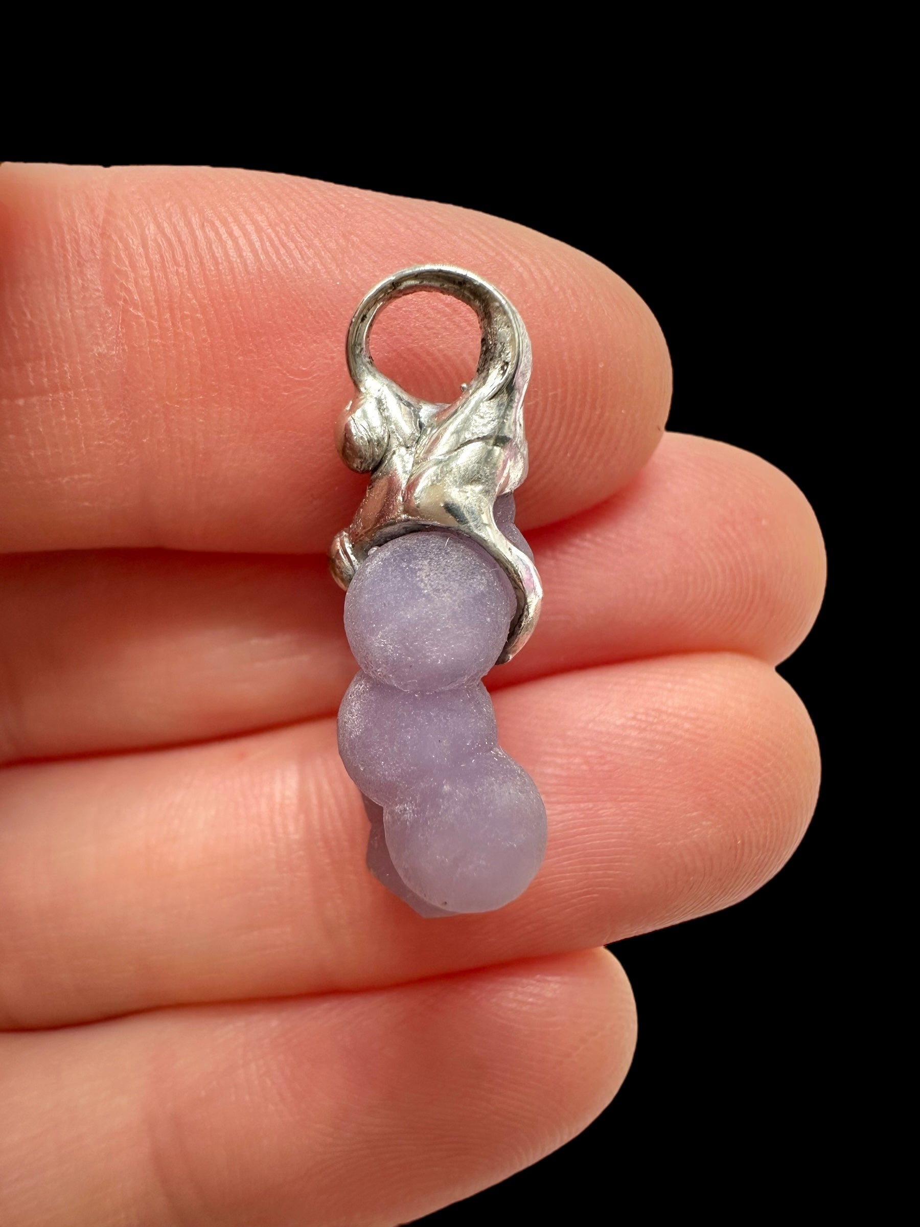 Grape chalcedony pendant - P/HCH88
