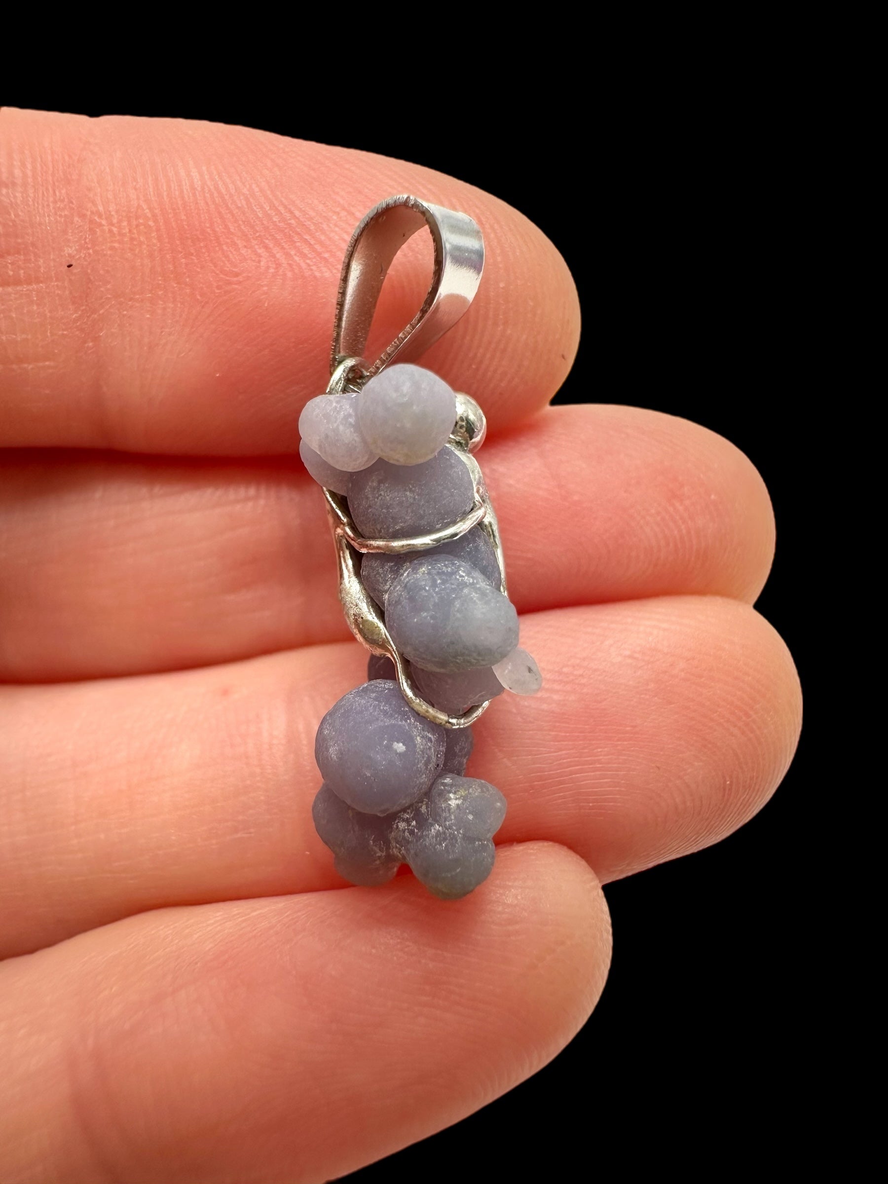 Grape chalcedony pendant - P/HCH90
