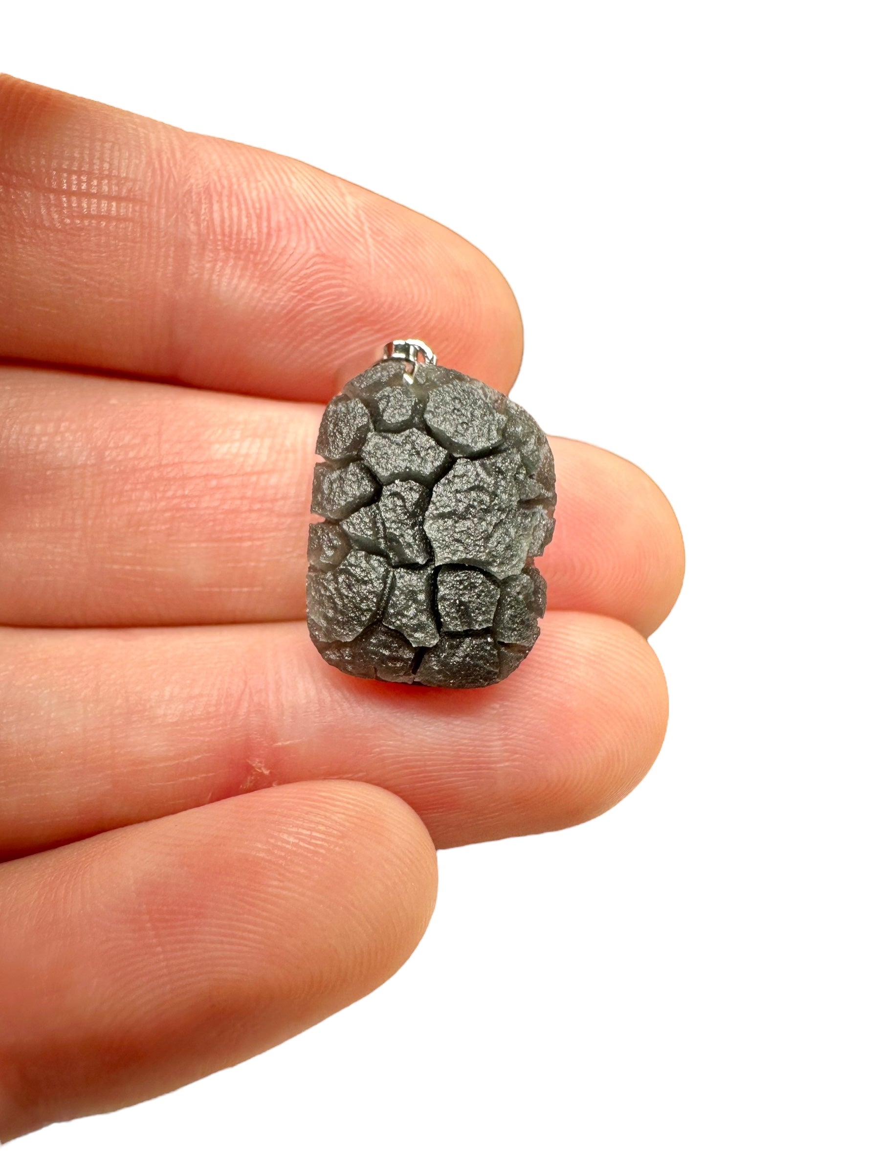 Pendant made from carpathian obsidian 2,5g
