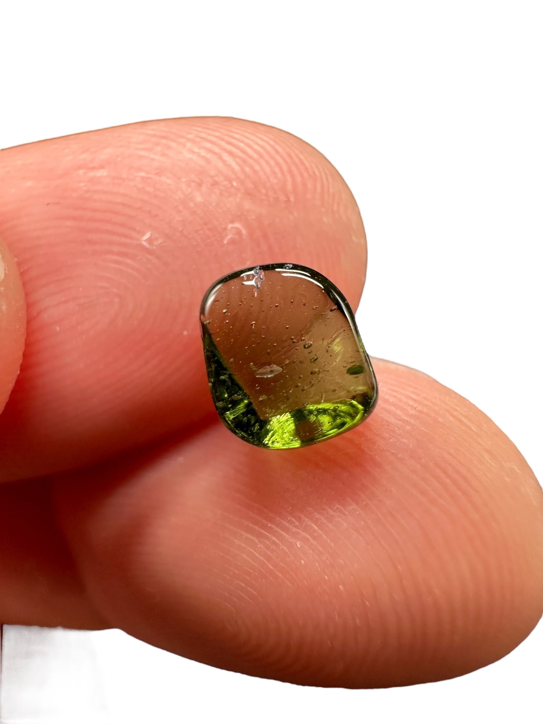 Tumbled moldavite 1,36ct