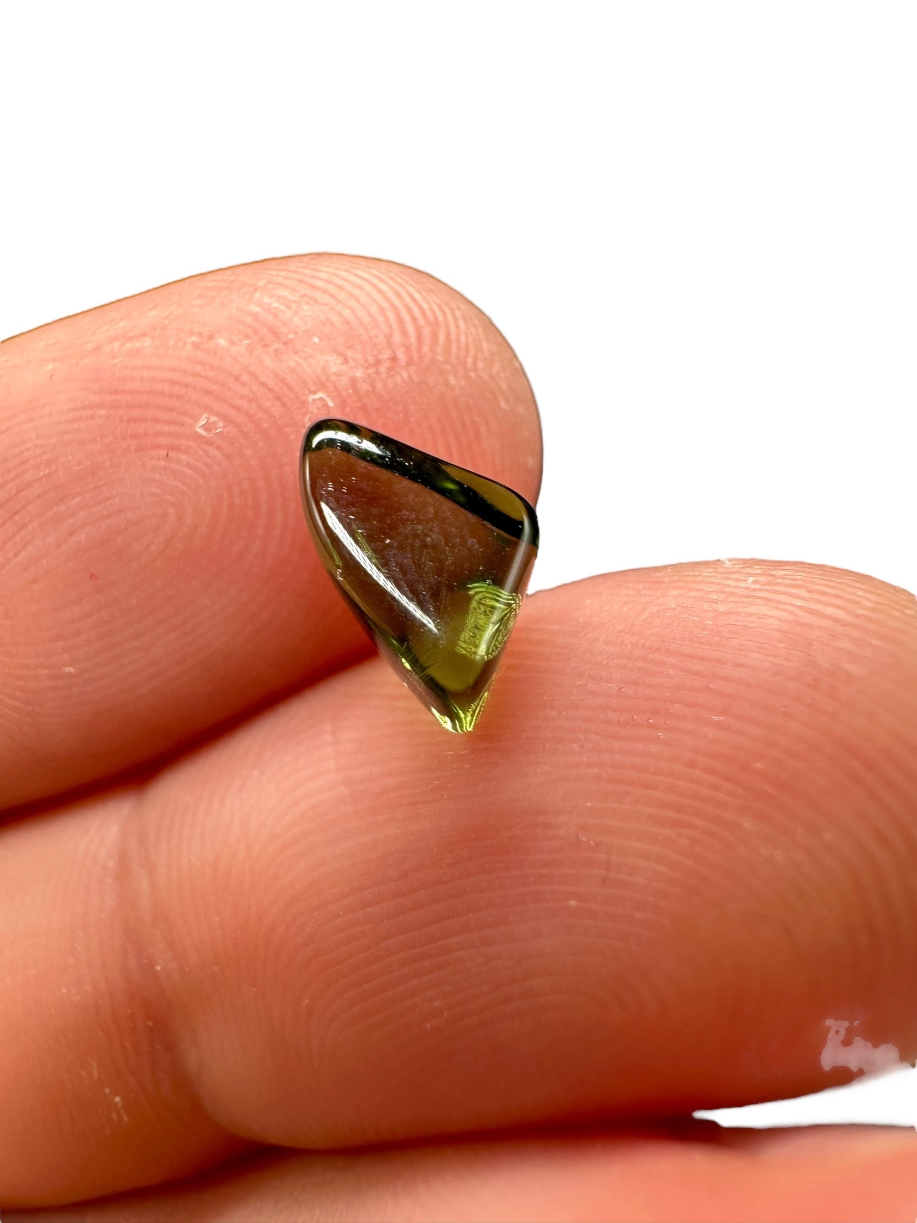 Tumbled moldavite 1,65ct
