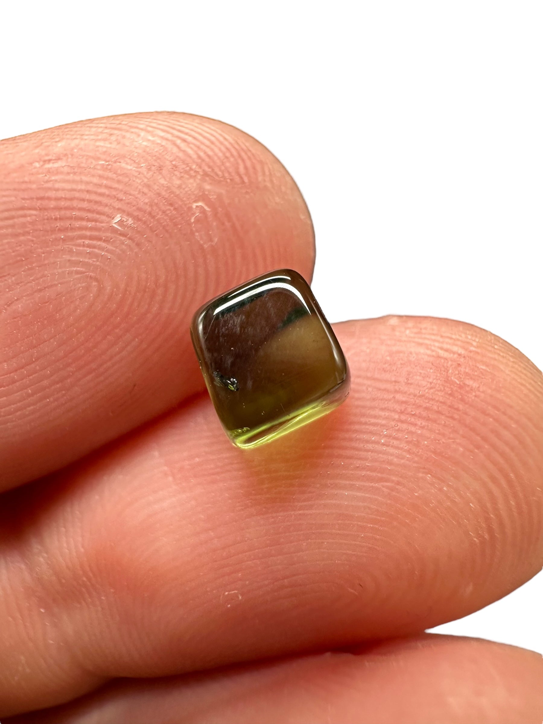 Tumbled moldavite 1,87ct - TV010