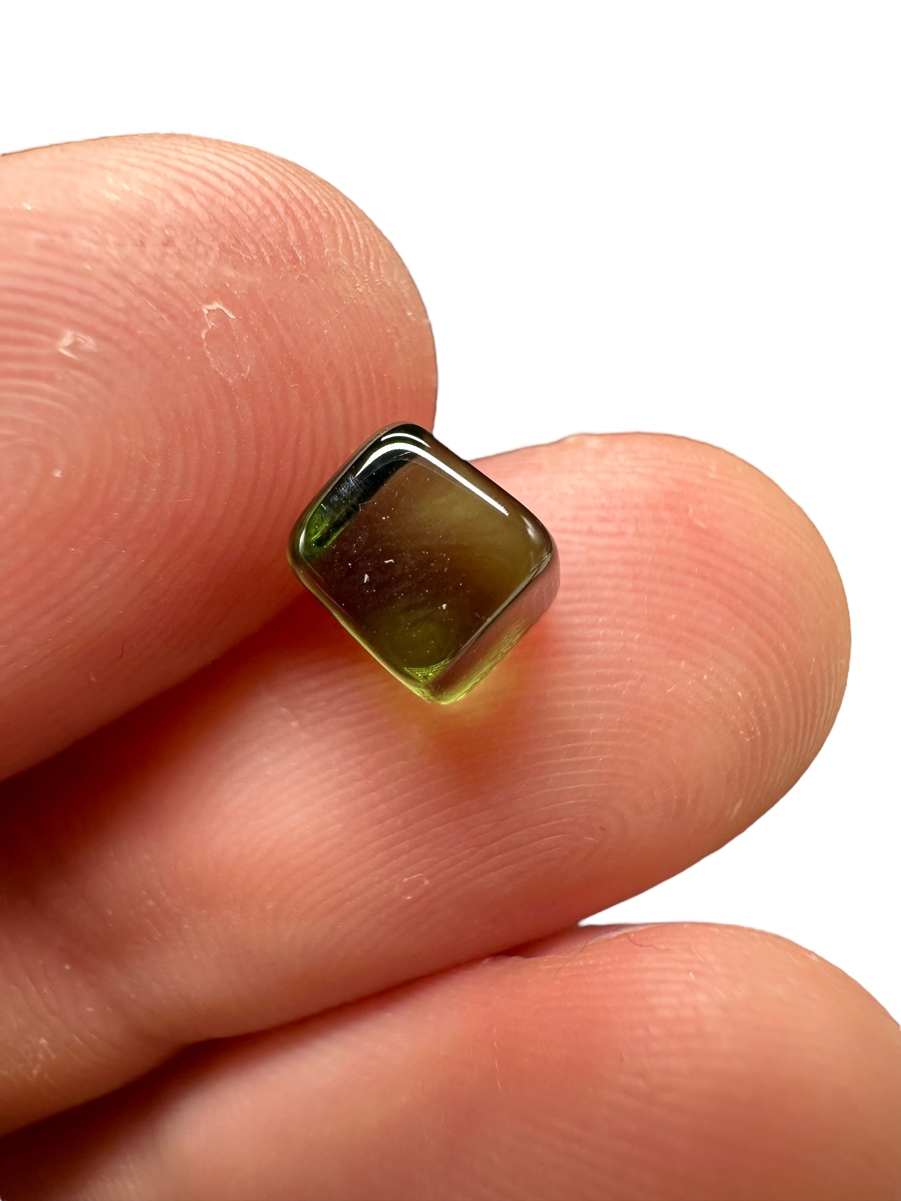 Tumbled moldavite 1,87ct