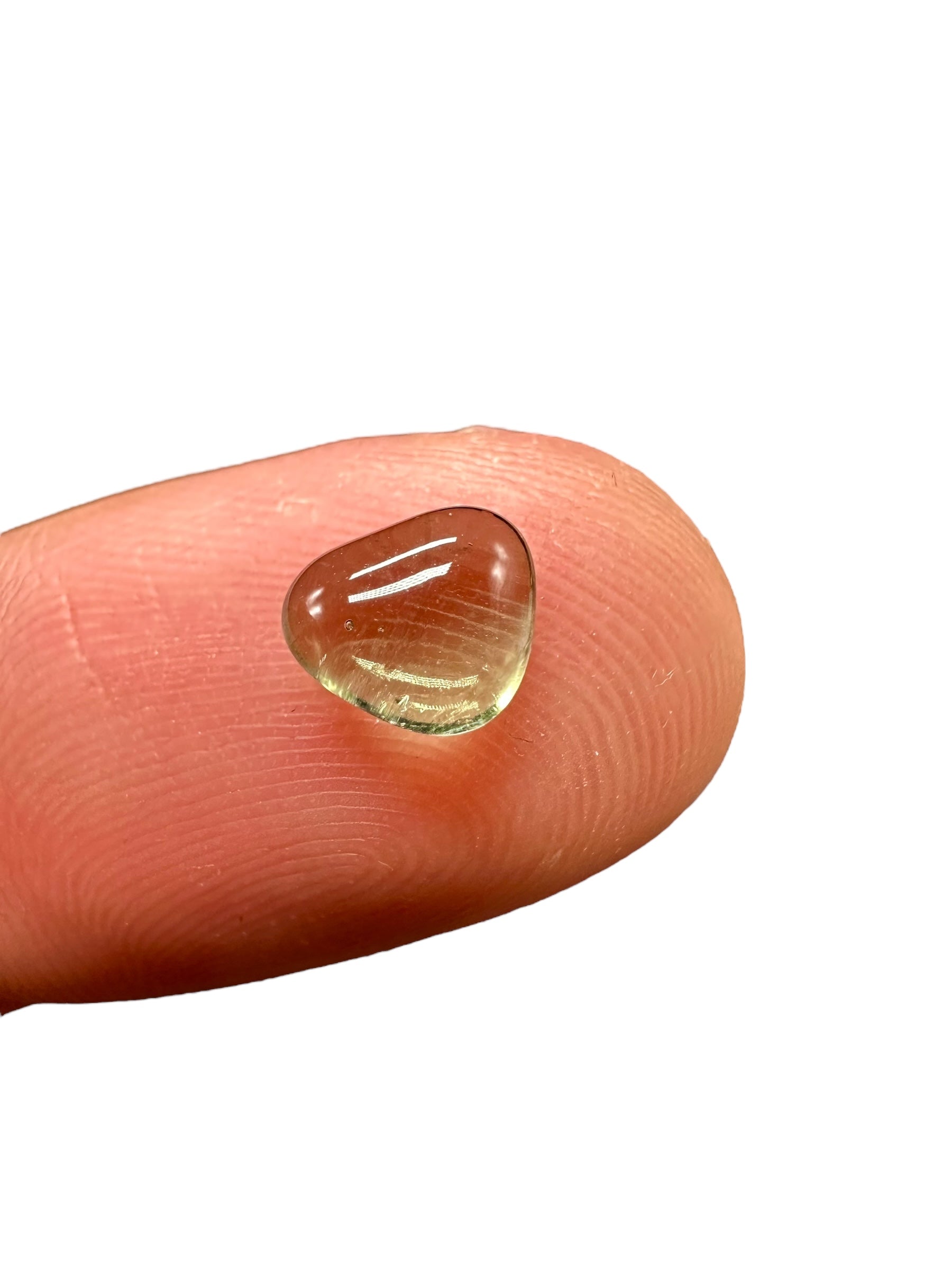 Tumbled moldavite 0,8ct