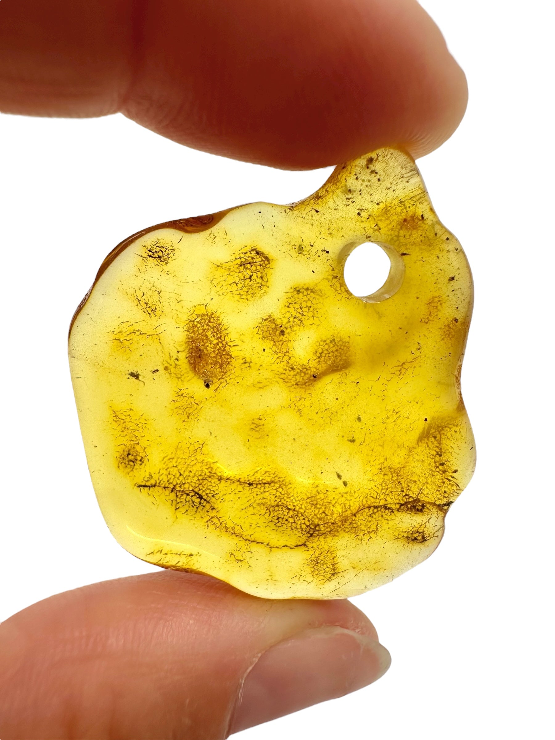 Amber with a drilled hole for hanging 4,3g – Lithuania - JND47
