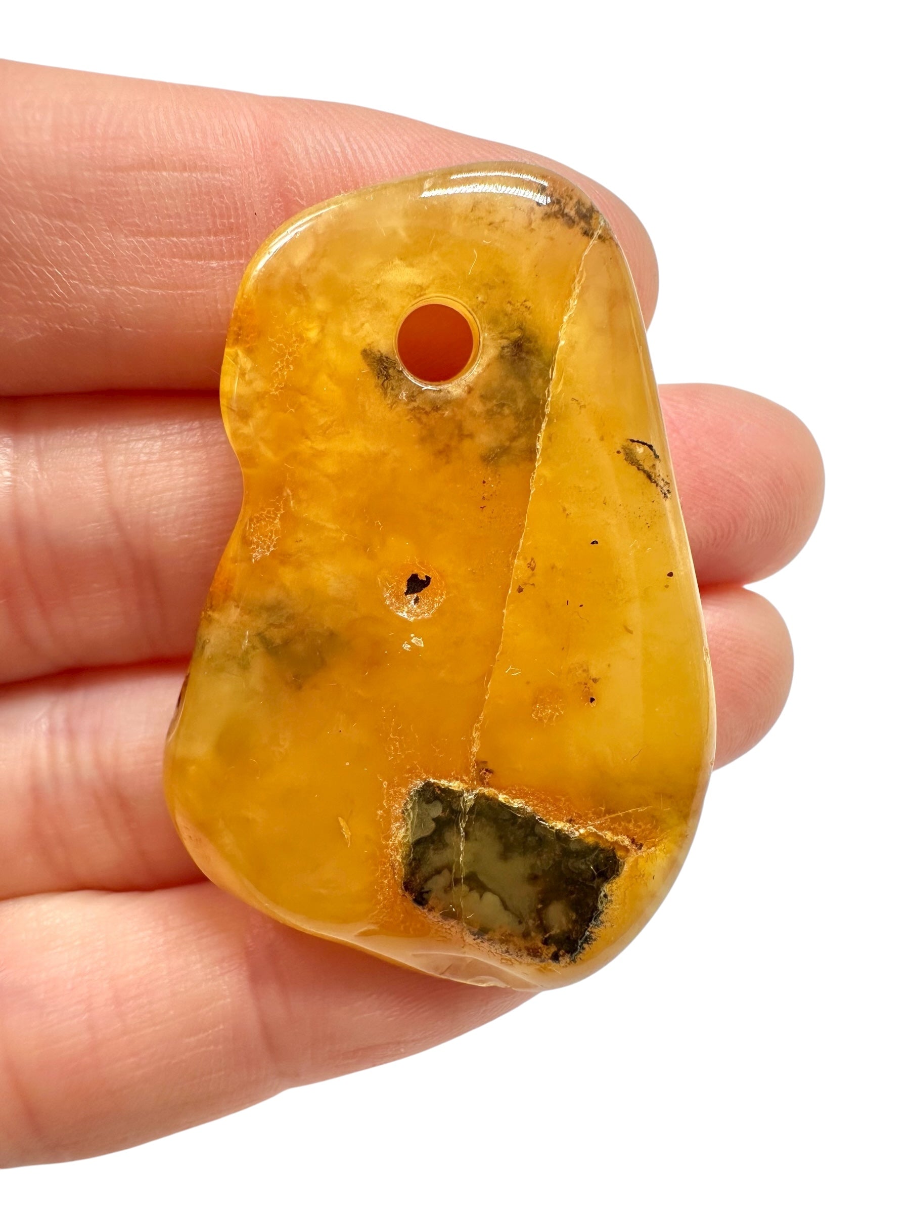 Amber with a drilled hole for hanging 5,7g – Lithuania - JND48