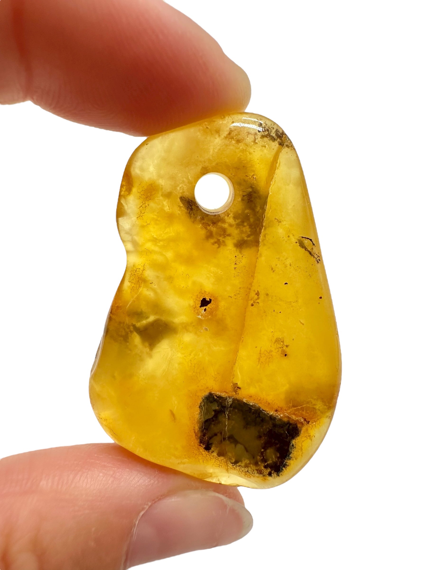 Amber with a drilled hole for hanging 5,7g – Lithuania - JND48