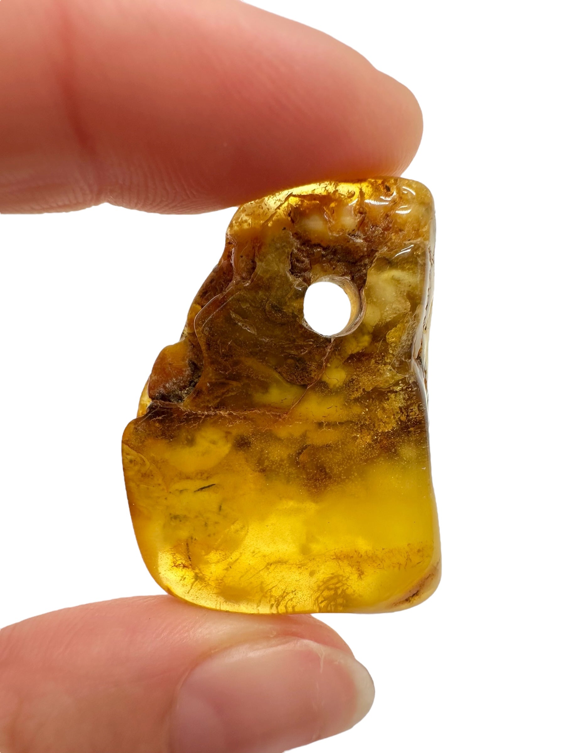 Amber with a drilled hole for hanging 4,5g – Lithuania - JND52