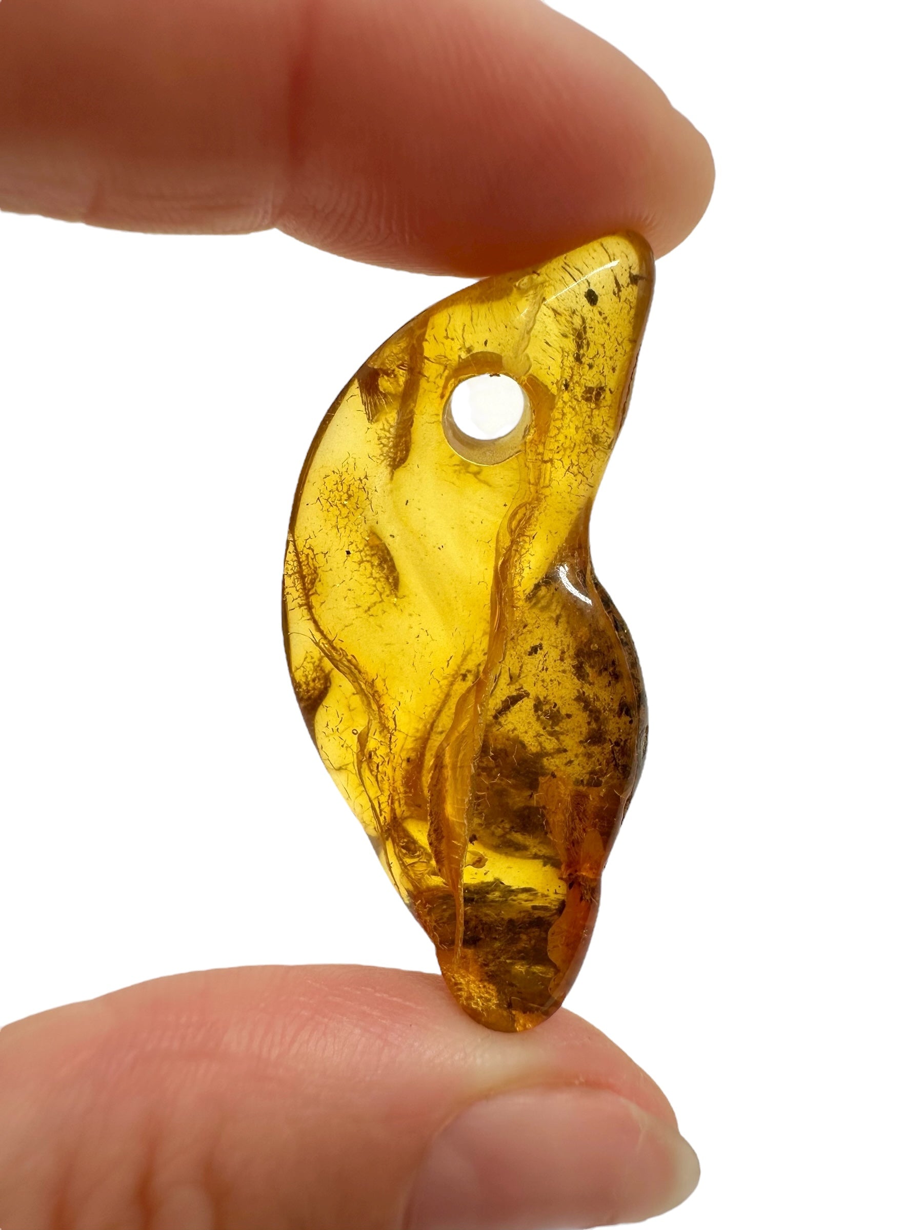 Amber with a drilled hole for hanging 4,4g – Lithuania - JND53