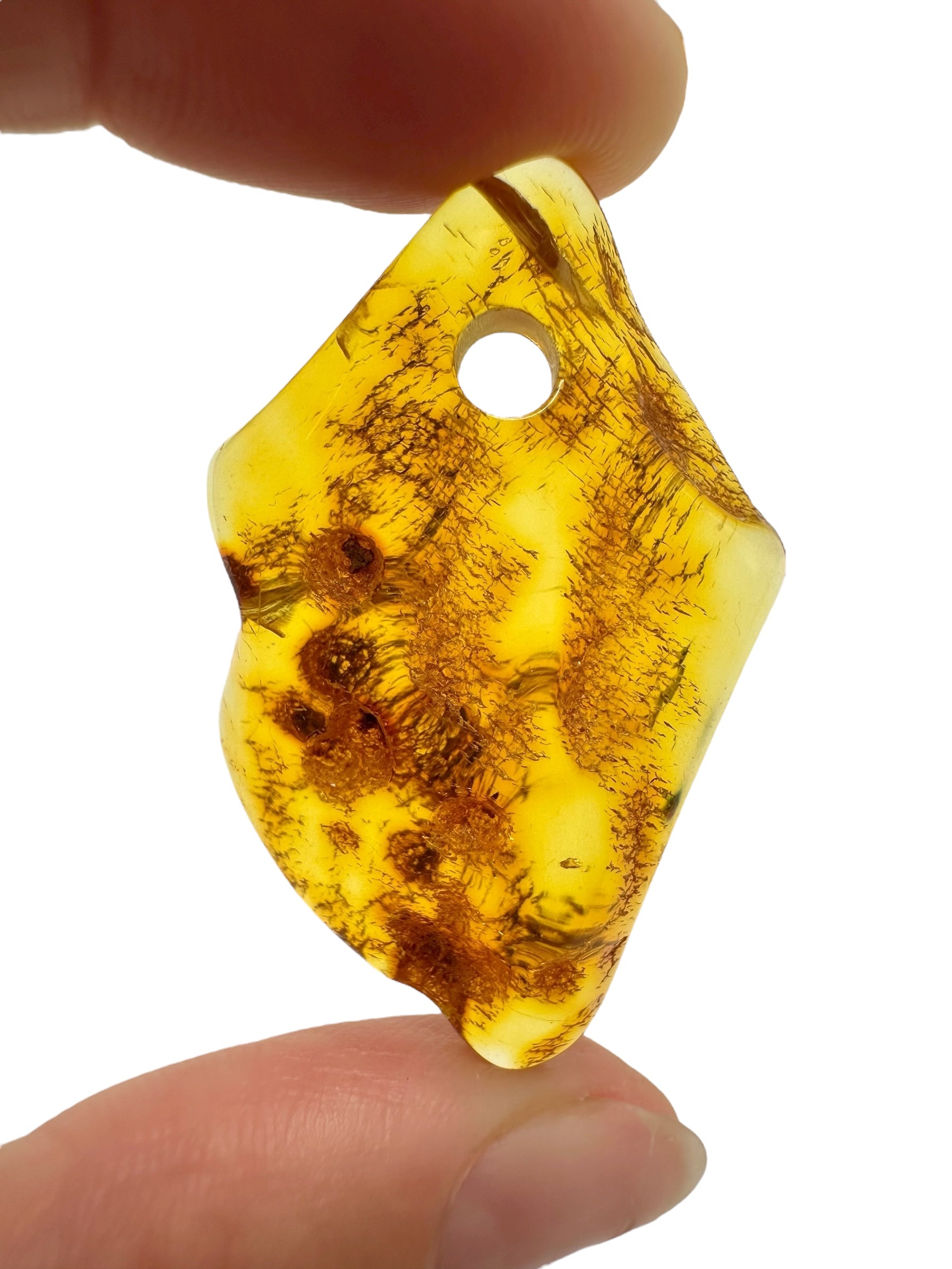 Amber with a drilled hole for hanging 3,9g – Lithuania - JND56