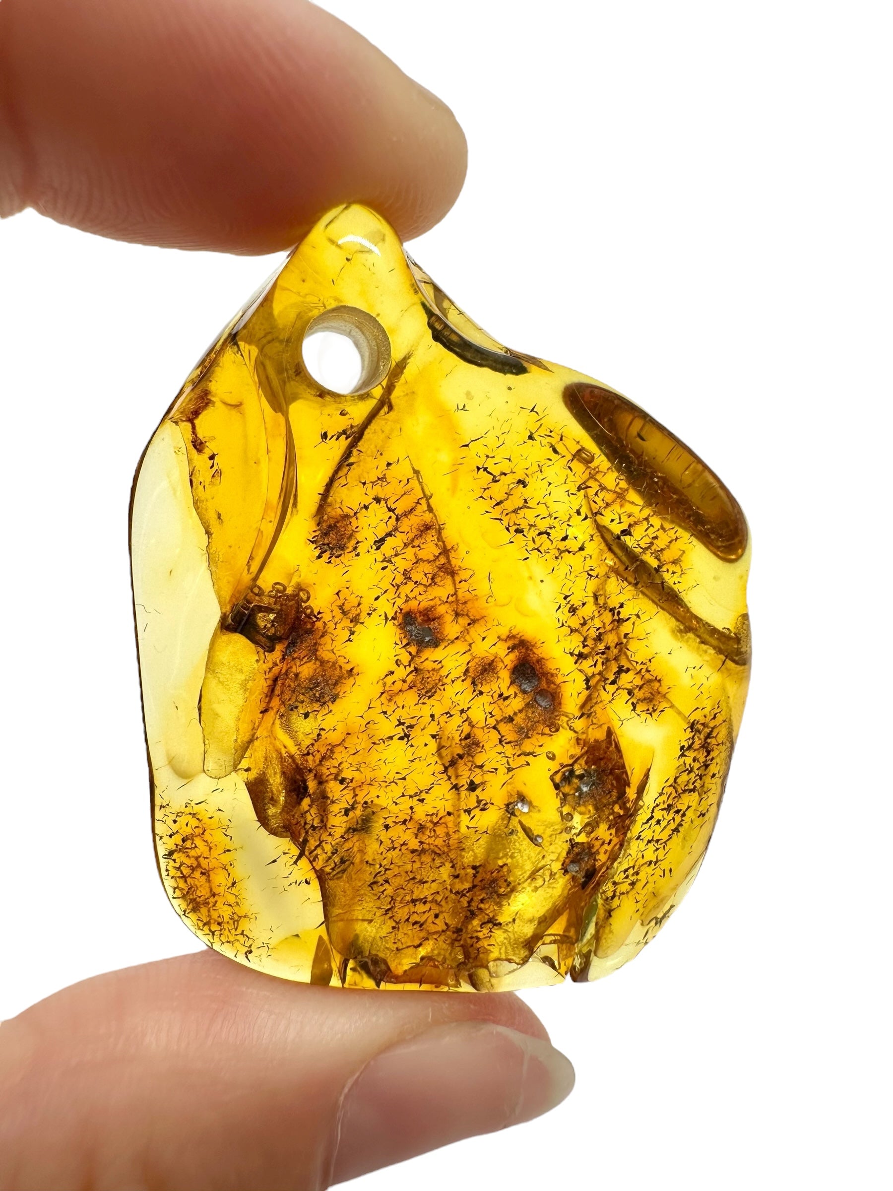 Amber with a drilled hole for hanging 7,2g – Lithuania - JND72