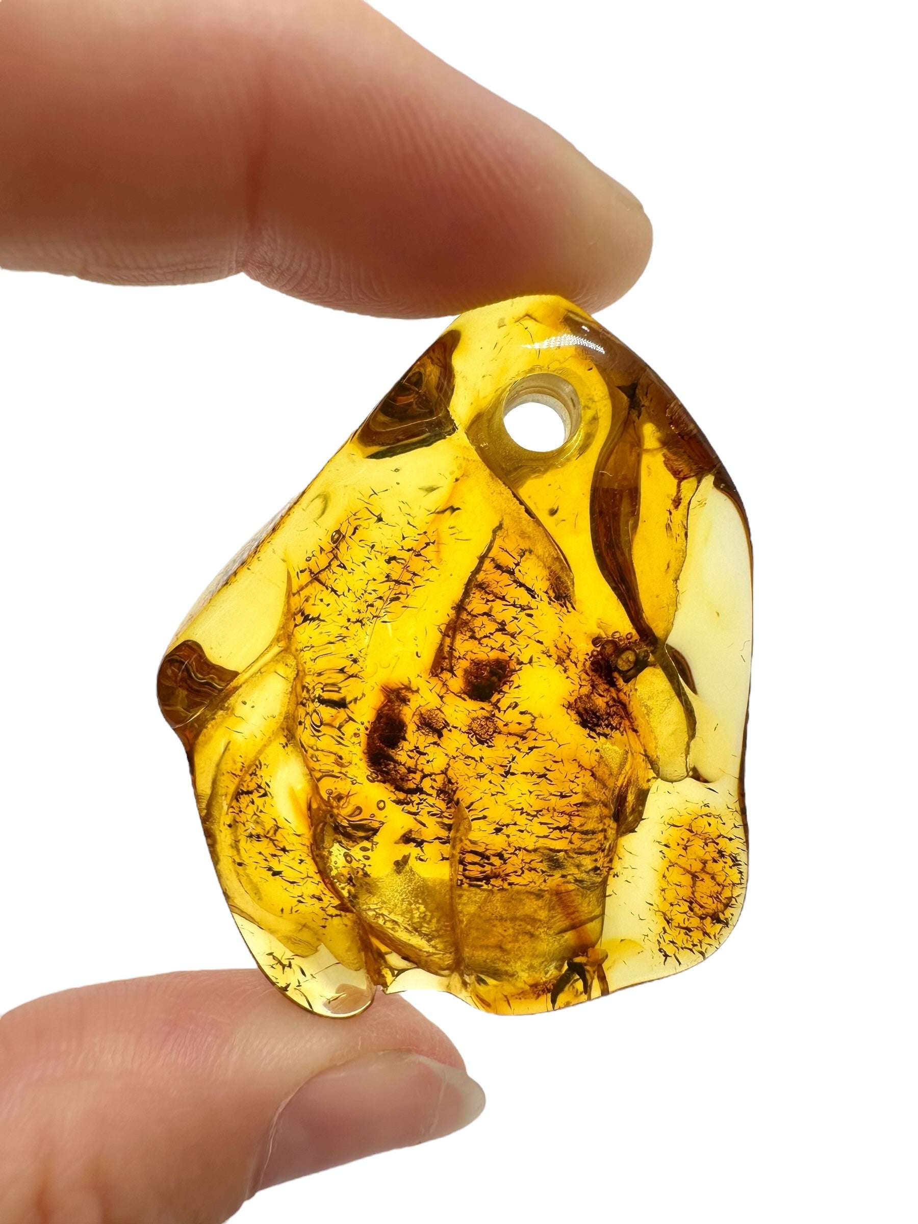 Amber with a drilled hole for hanging 7,2g – Lithuania - JND72