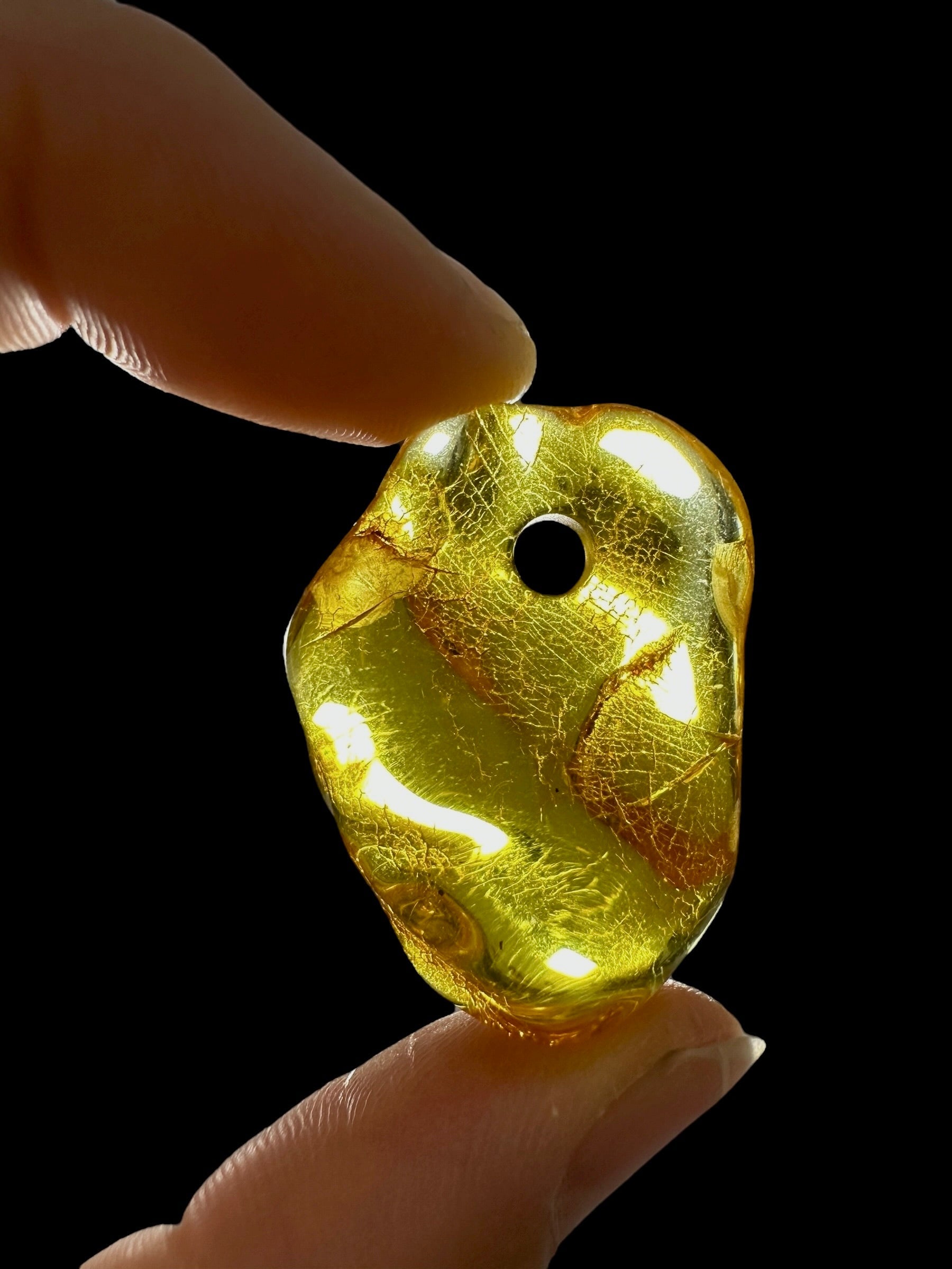 Amber with a drilled hole for hanging 4g – Lithuania - JND74