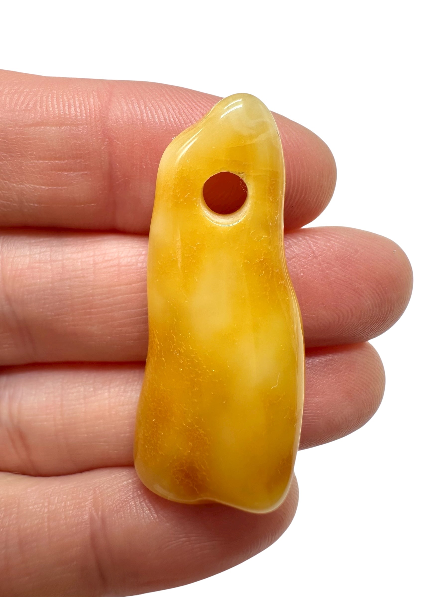 Amber with a drilled hole for hanging 2,4g – Lithuania - JND77