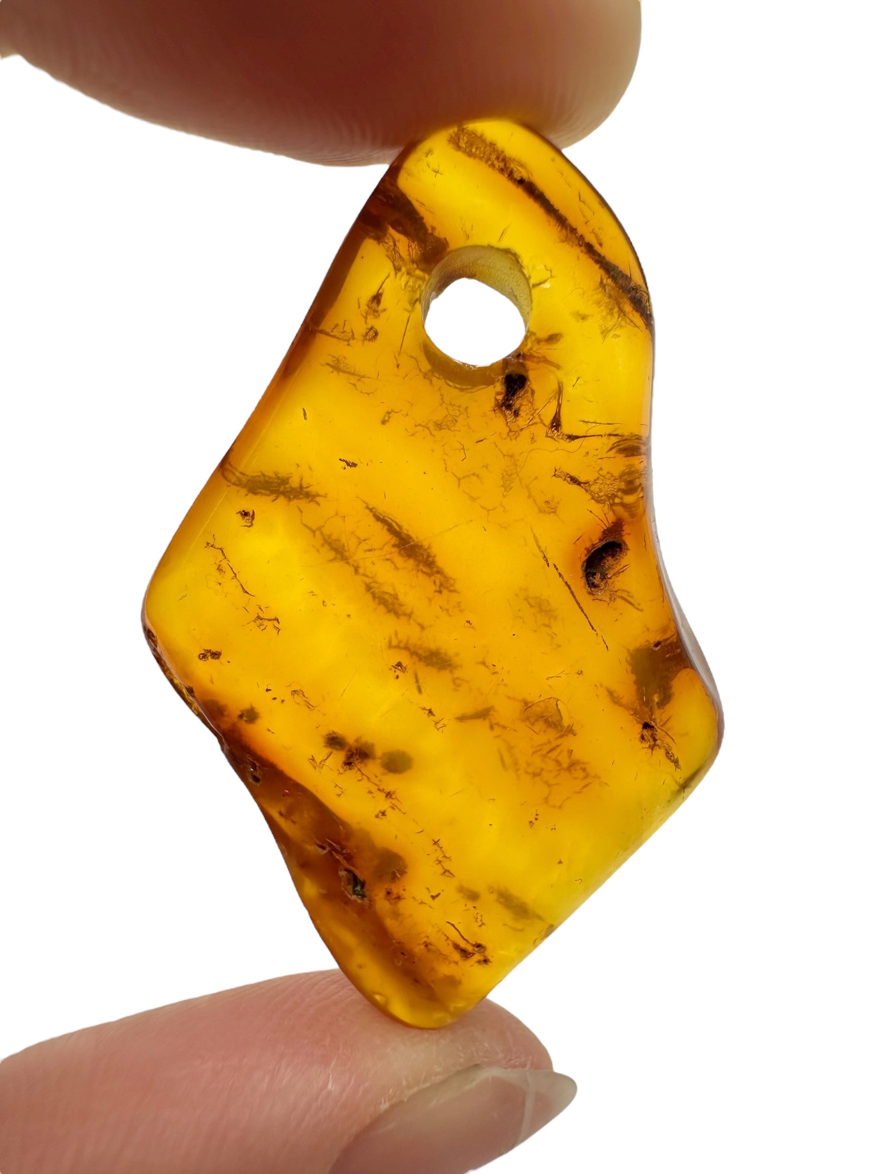 Amber with a drilled hole for hanging 3,6g – Lithuania - JND78