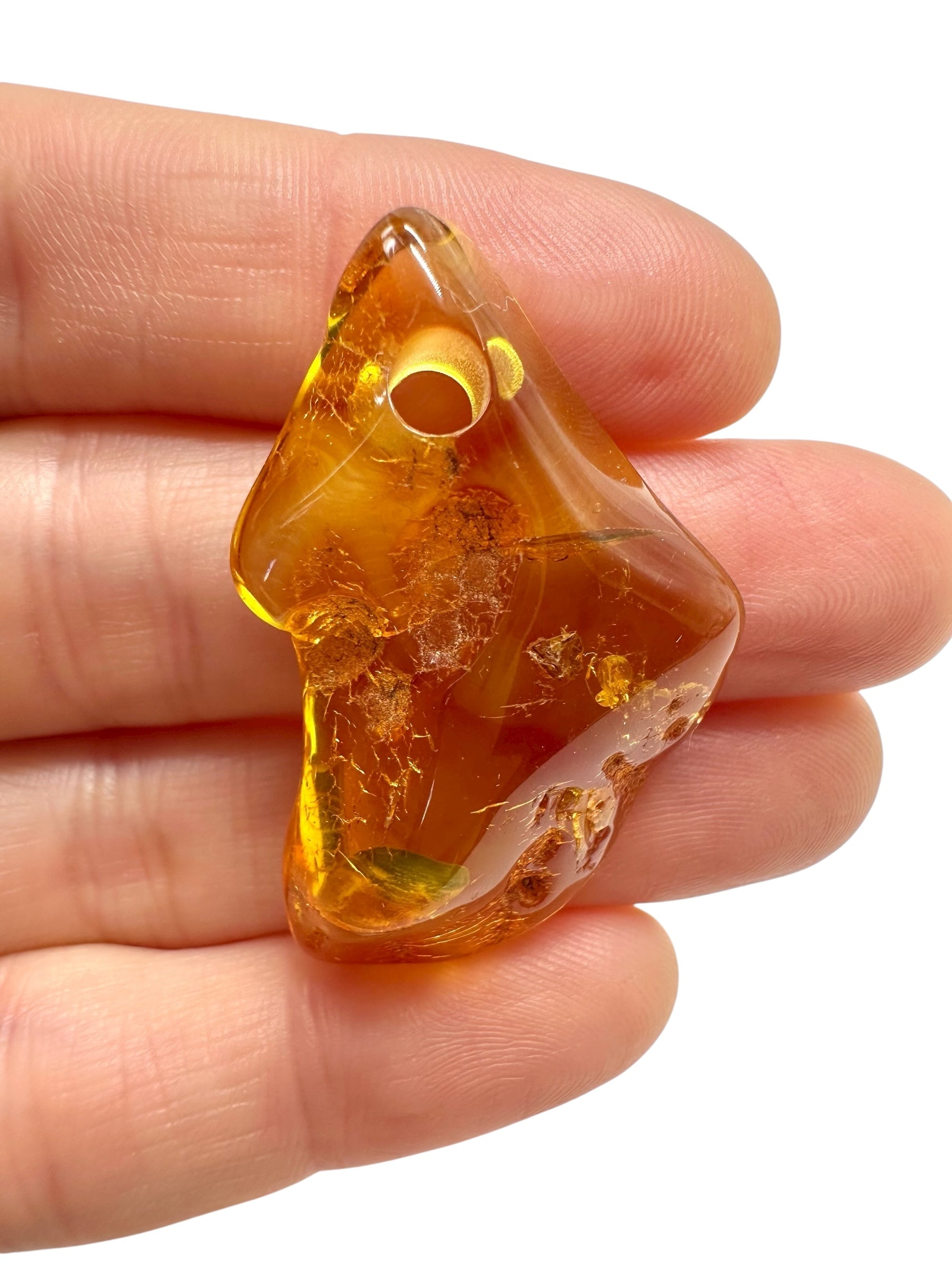 Amber with a drilled hole for hanging 3,1g – Lithuania - JND82