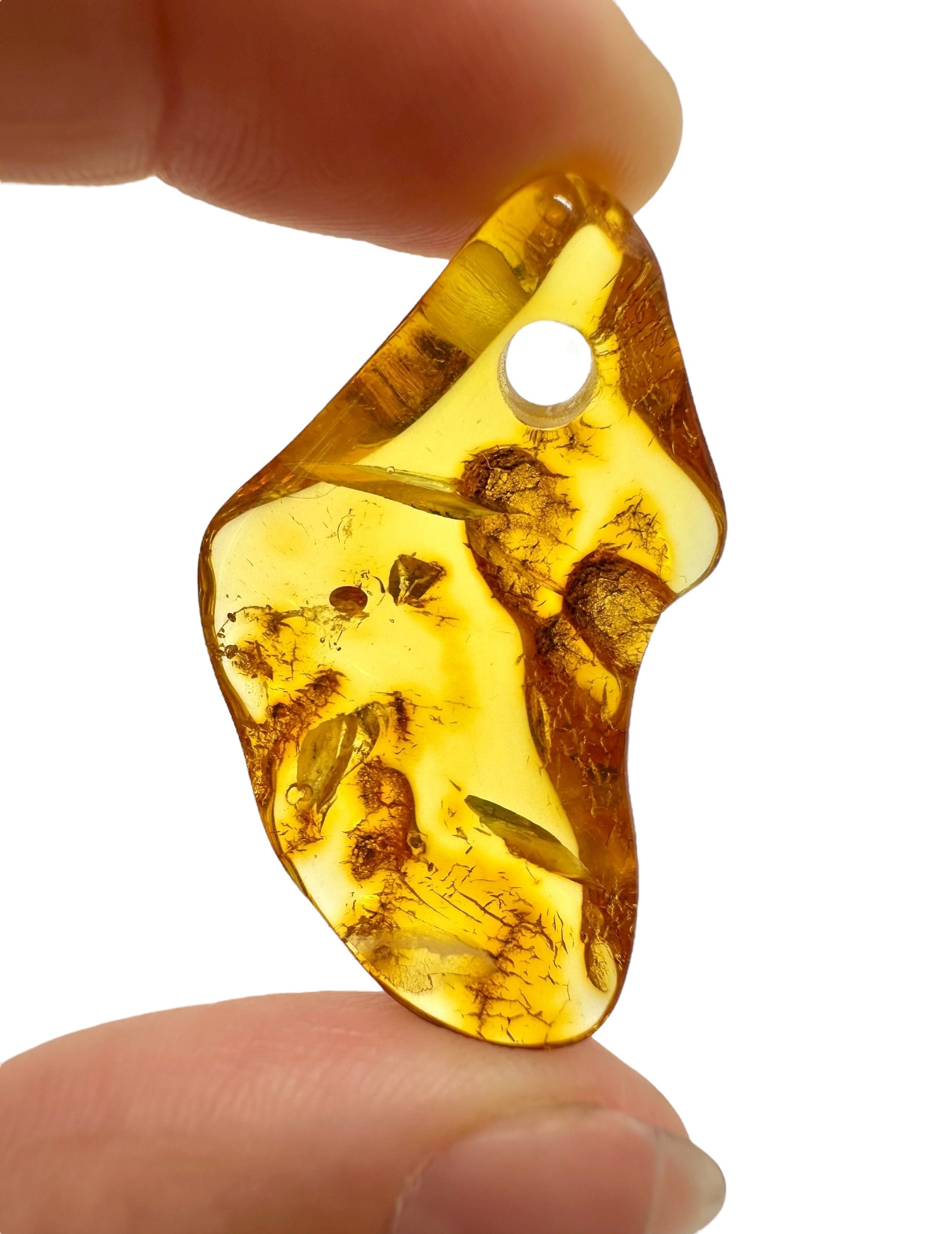 Amber with a drilled hole for hanging 3,1g – Lithuania - JND82