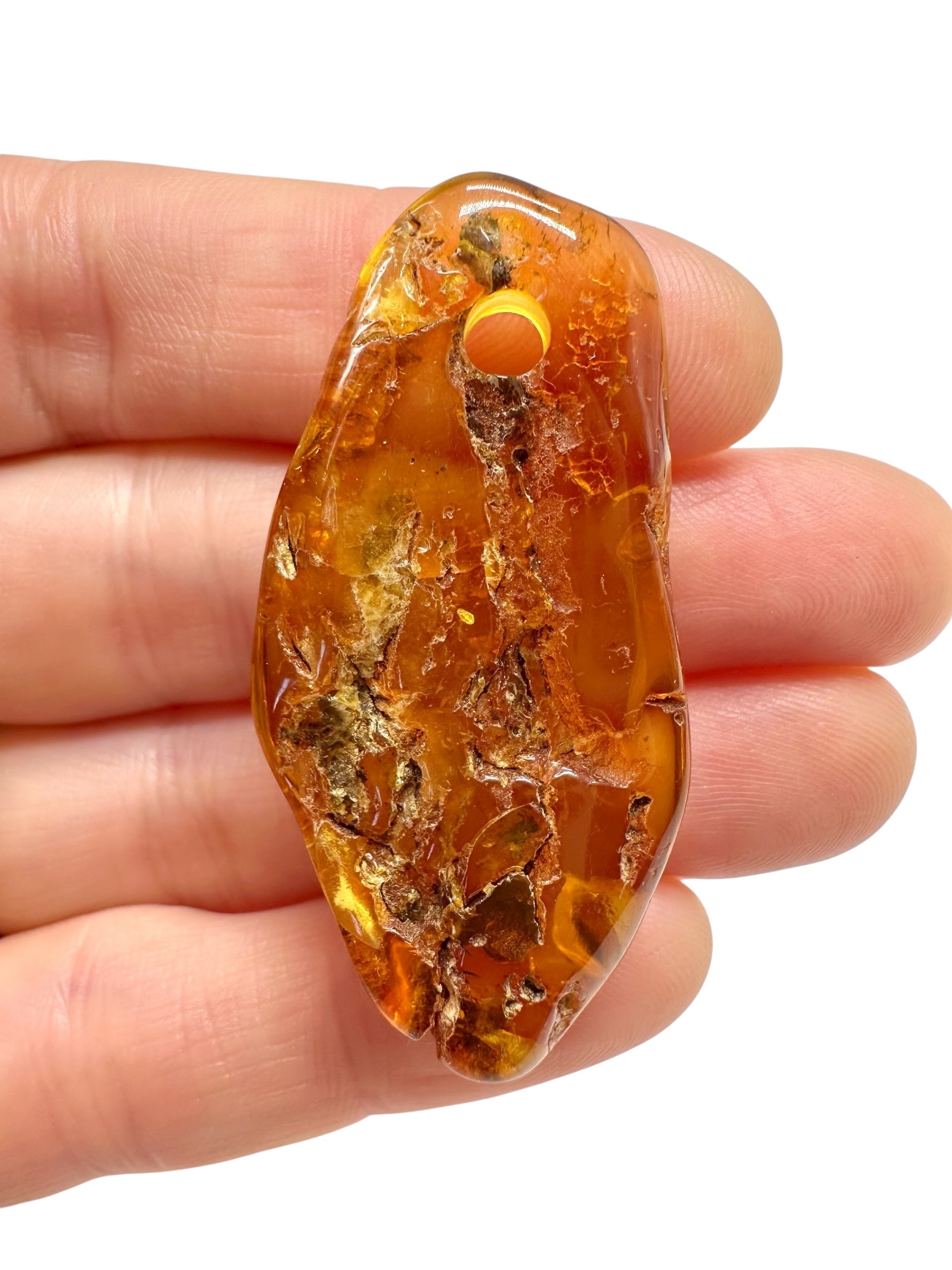Amber with a drilled hole for hanging 4,4g – Lithuania - JND83