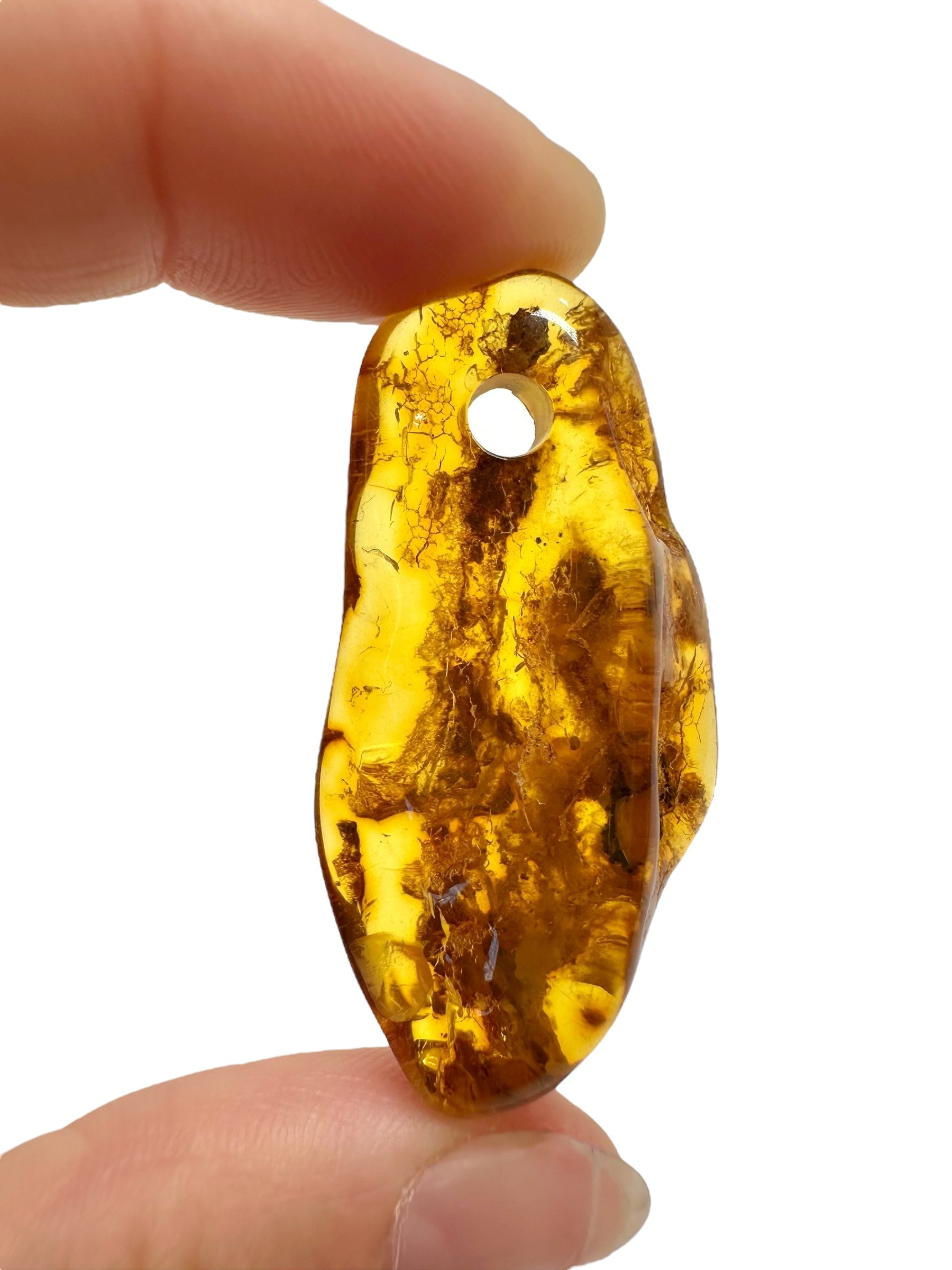 Amber with a drilled hole for hanging 4,4g – Lithuania - JND83