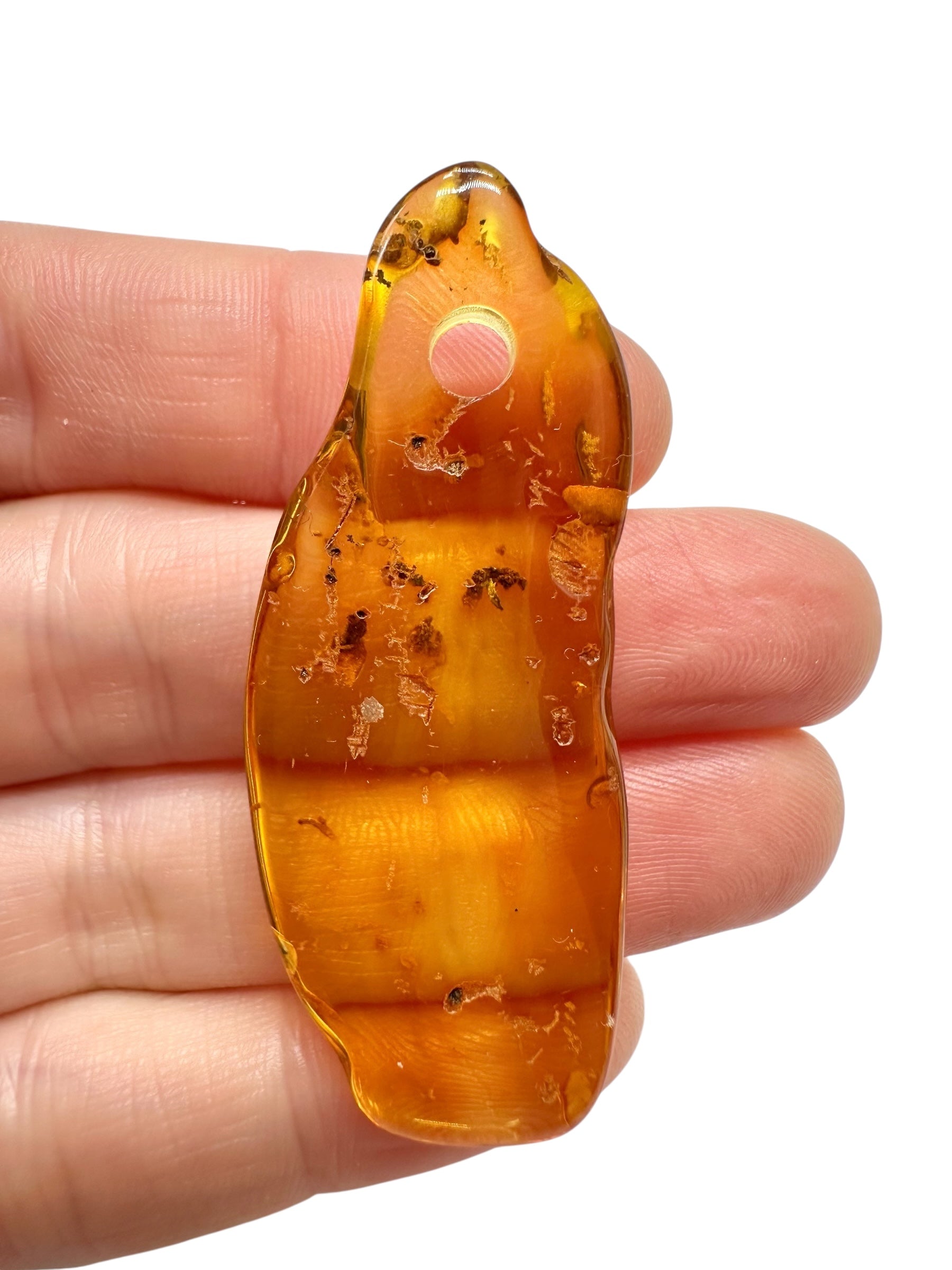 Amber with a drilled hole for hanging 3,5g – Lithuania - JND91