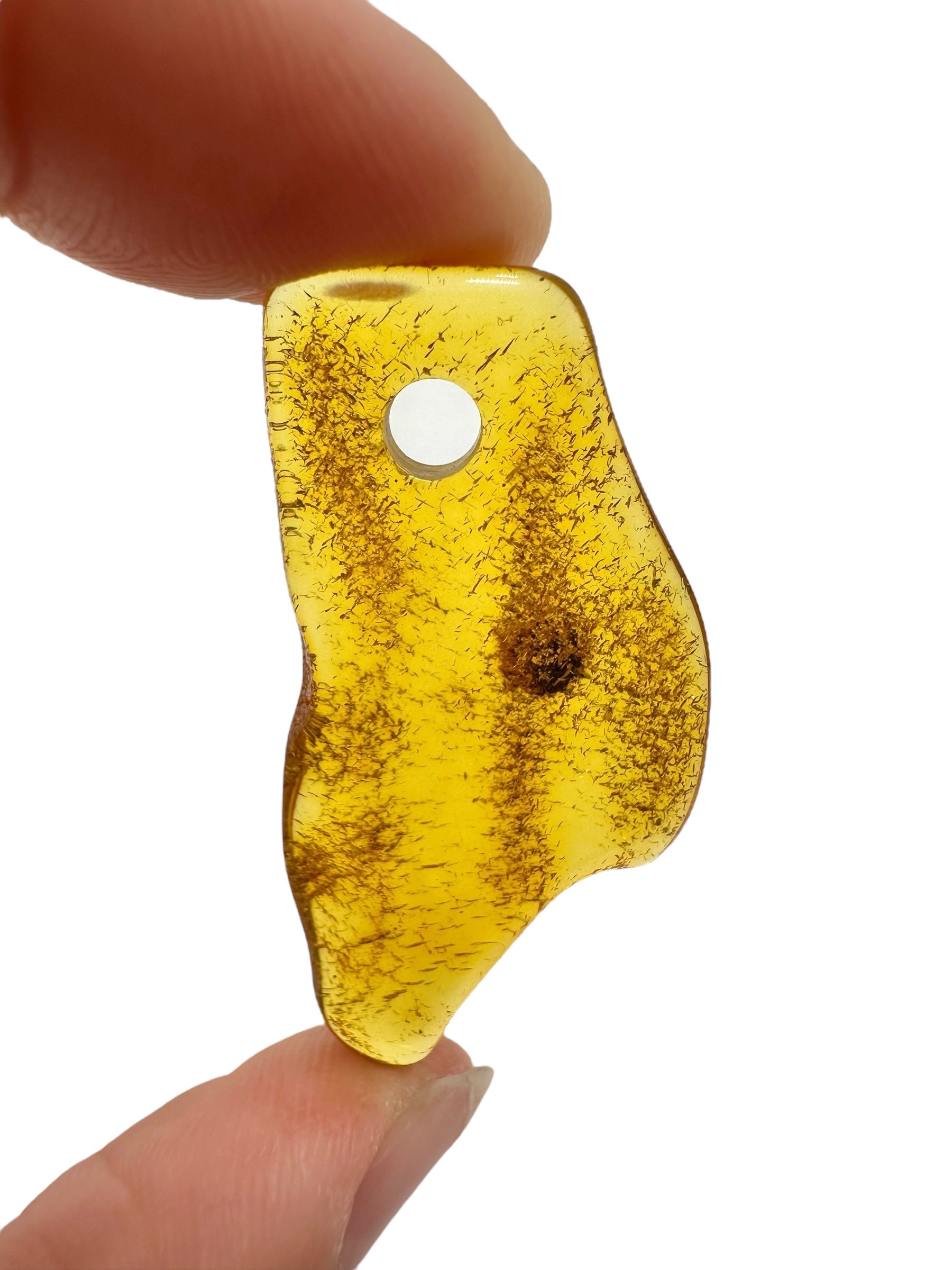 Amber with a drilled hole for hanging 2,6g – Lithuania - JND92