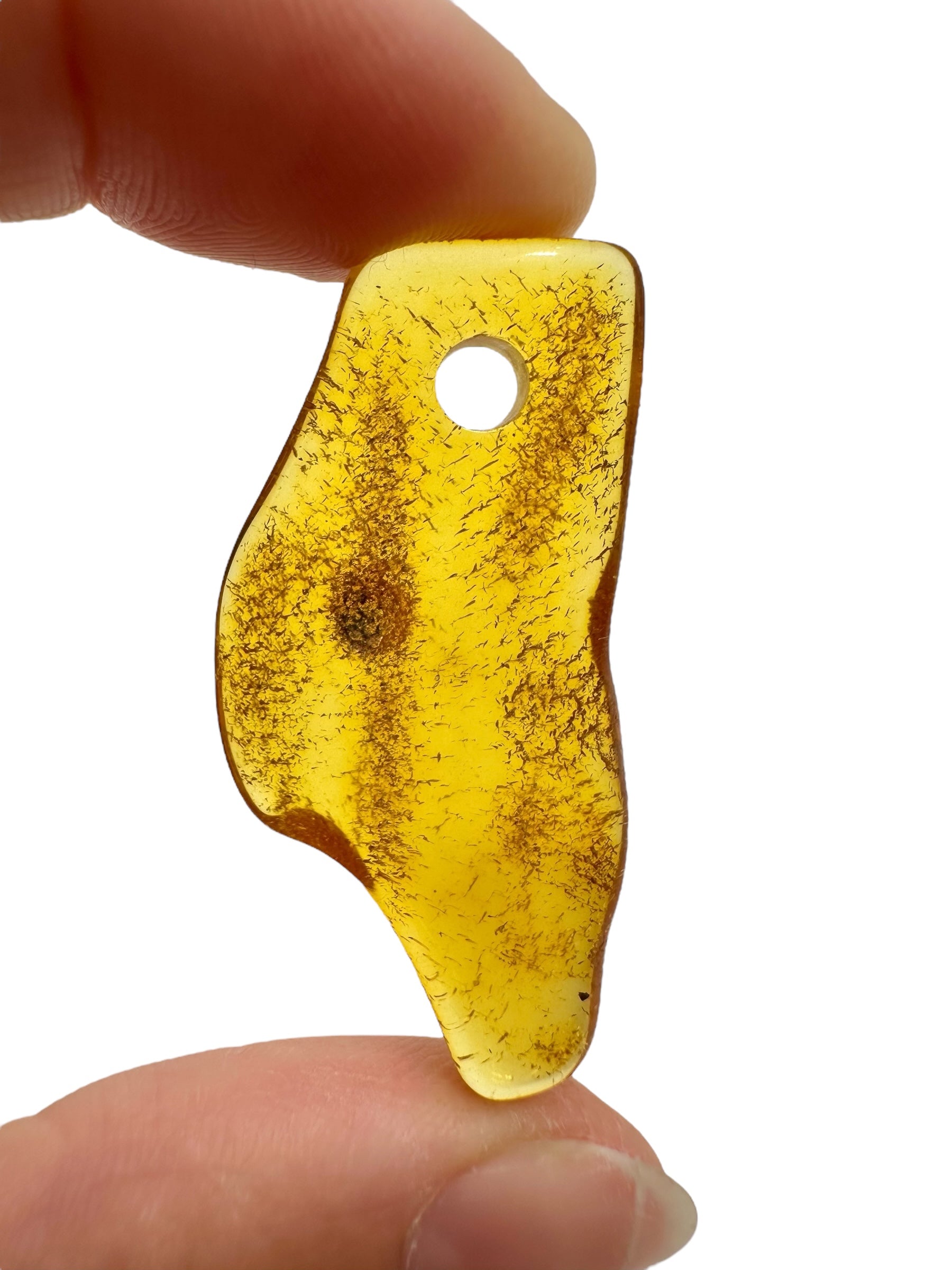 Amber with a drilled hole for hanging 2,6g – Lithuania - JND92