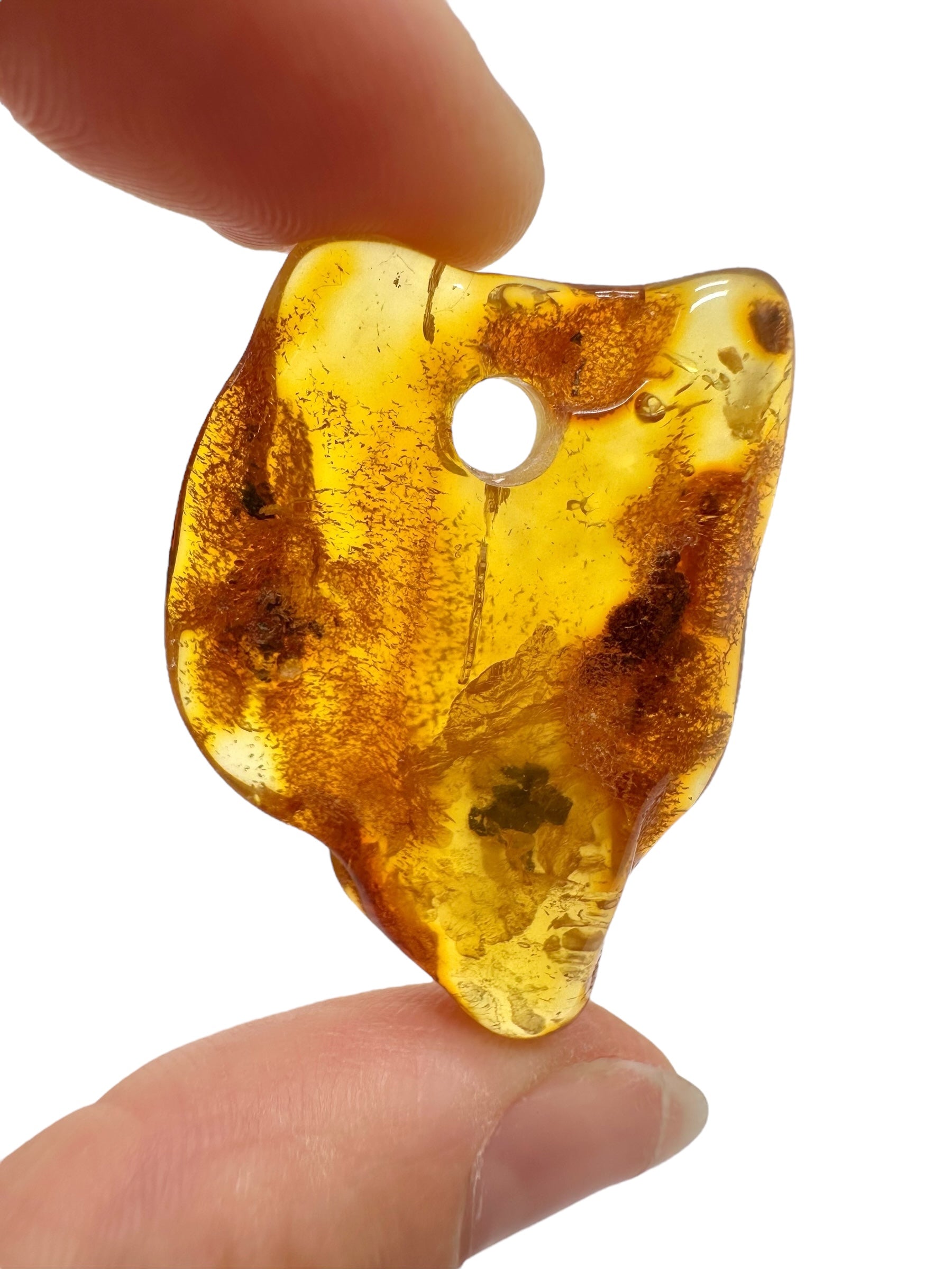 Amber with a drilled hole for hanging 4,4g – Lithuania - JND93