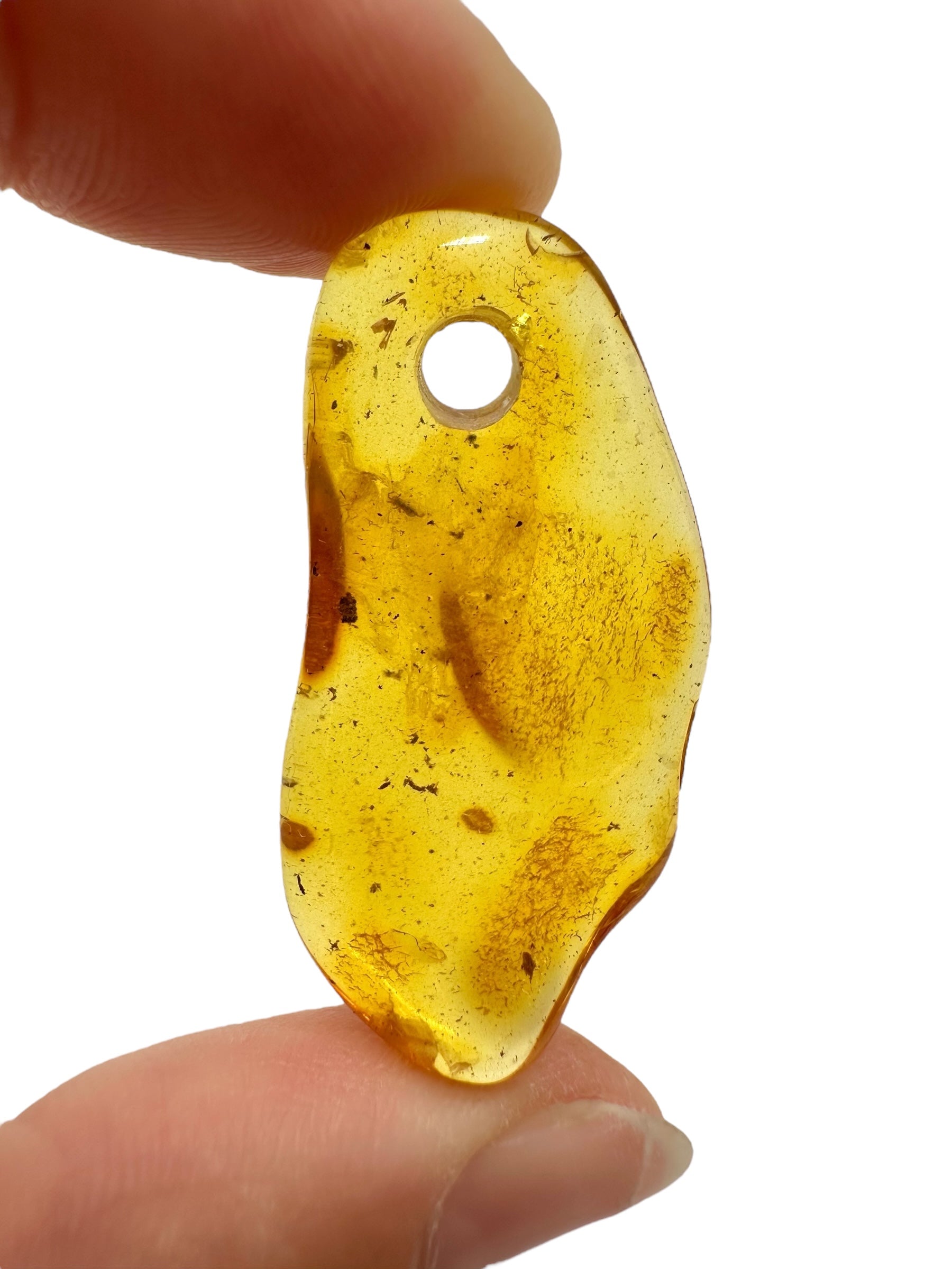 Amber with a drilled hole for hanging 3,3g – Lithuania - JND95