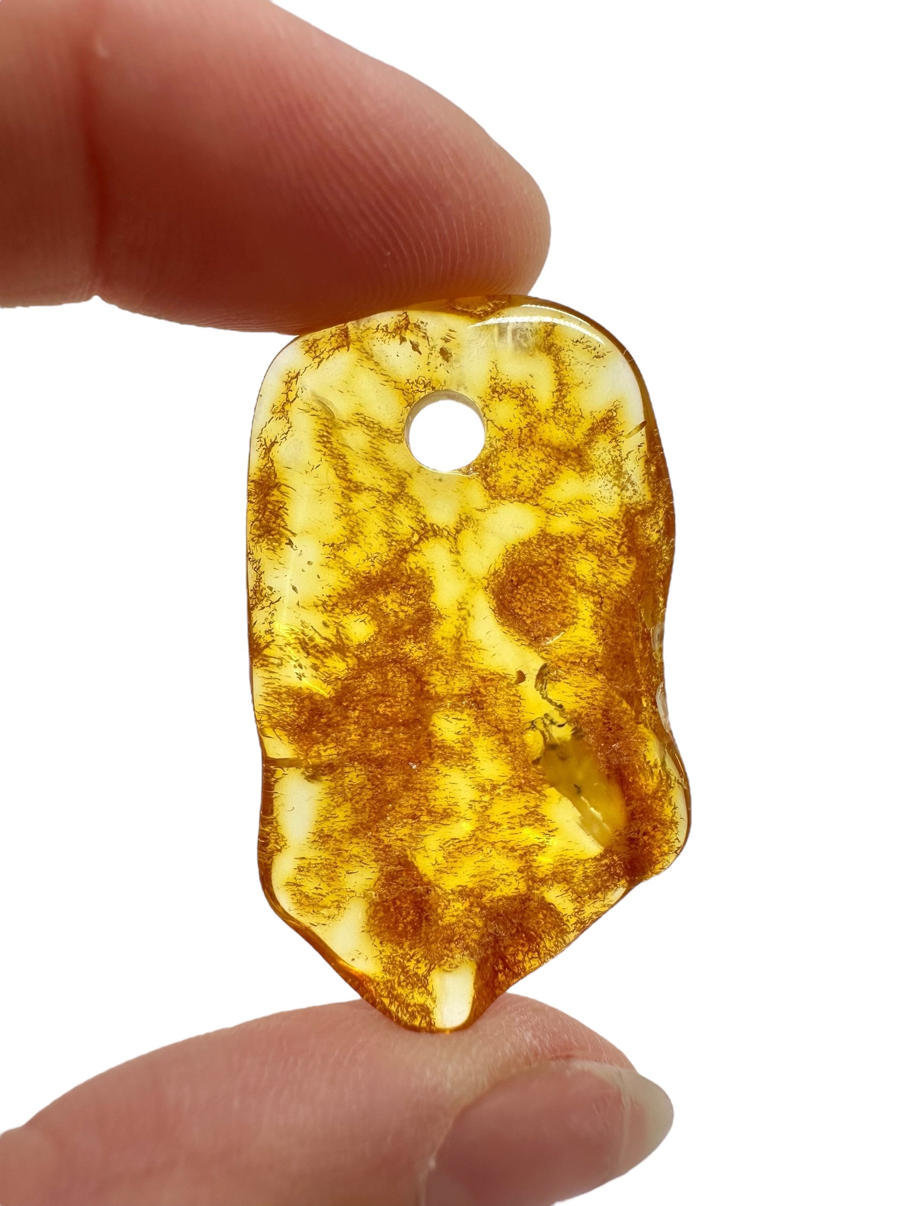 Amber with a drilled hole for hanging 3,1g – Lithuania - JND98