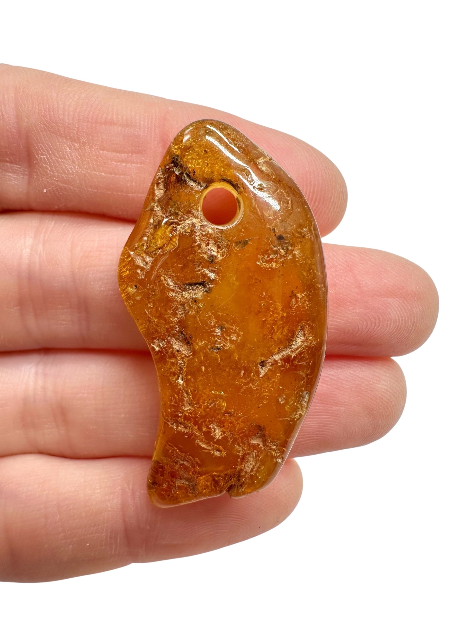 Amber with a drilled hole for hanging 3,6g – Lithuania - JND100