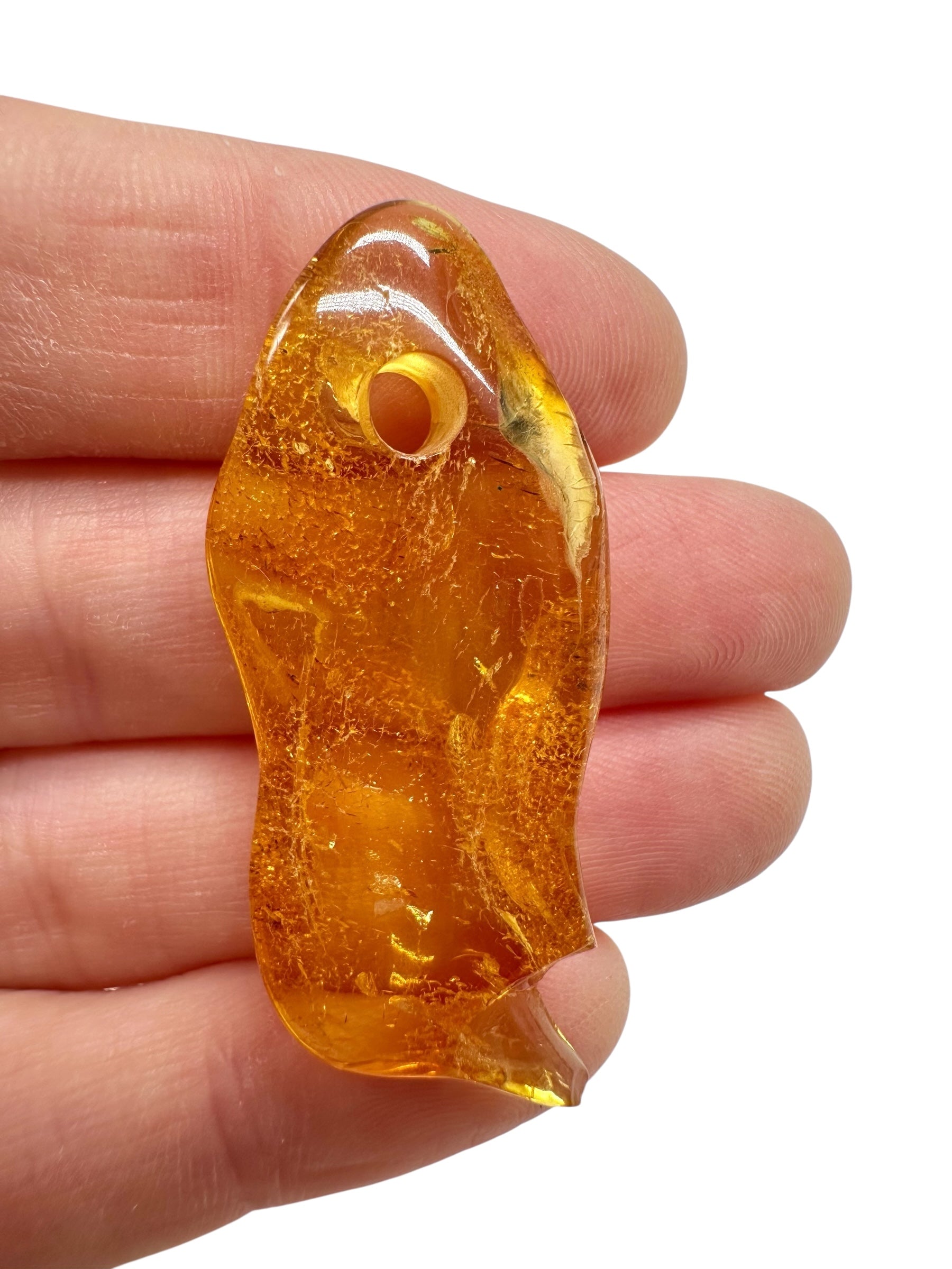 Amber with a drilled hole for hanging 2,5g – Lithuania - JND102